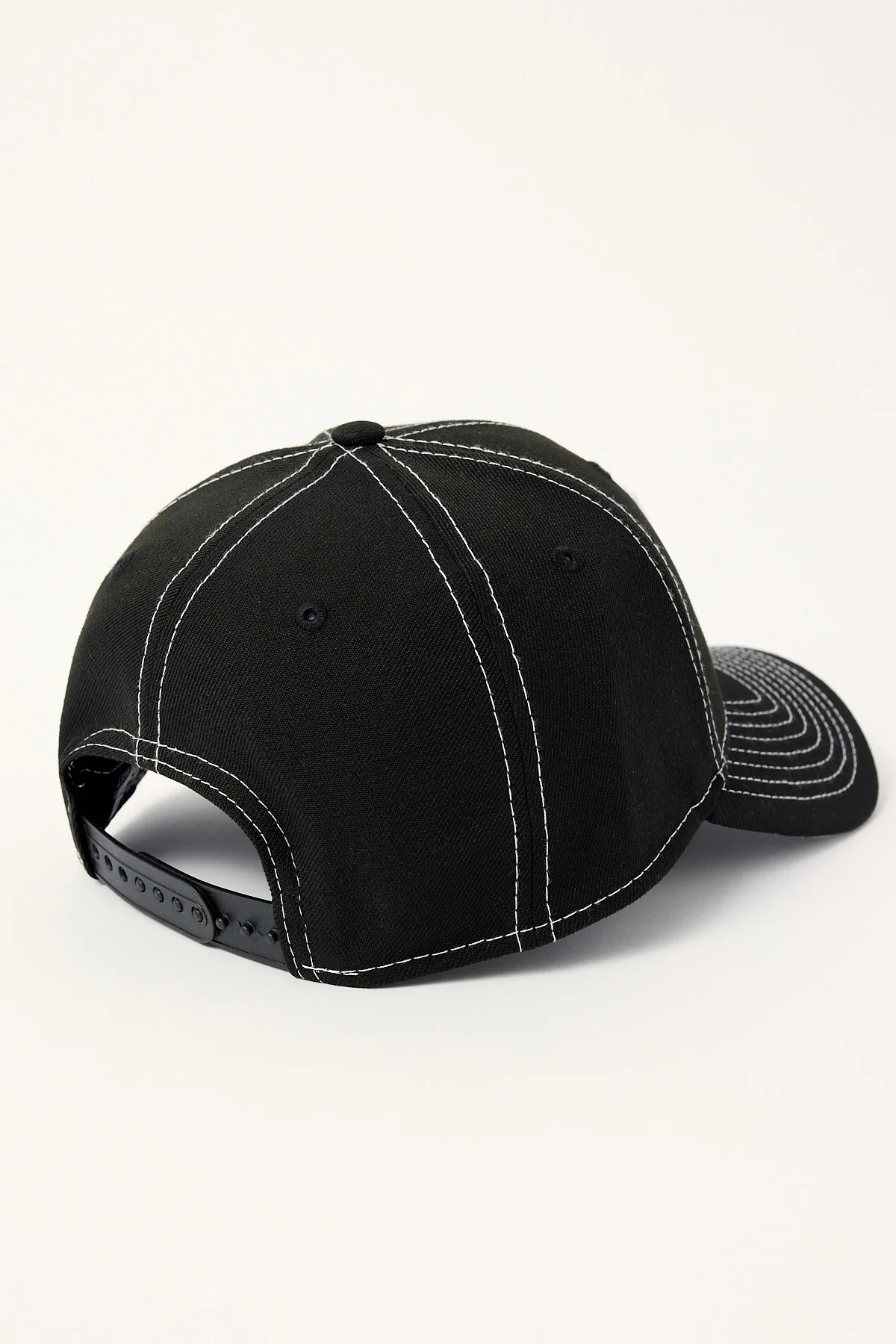 New Era Team Contrast 9Forty Snap Las Vegas Raiders Cap Official Team Colours/Grey - Image 4