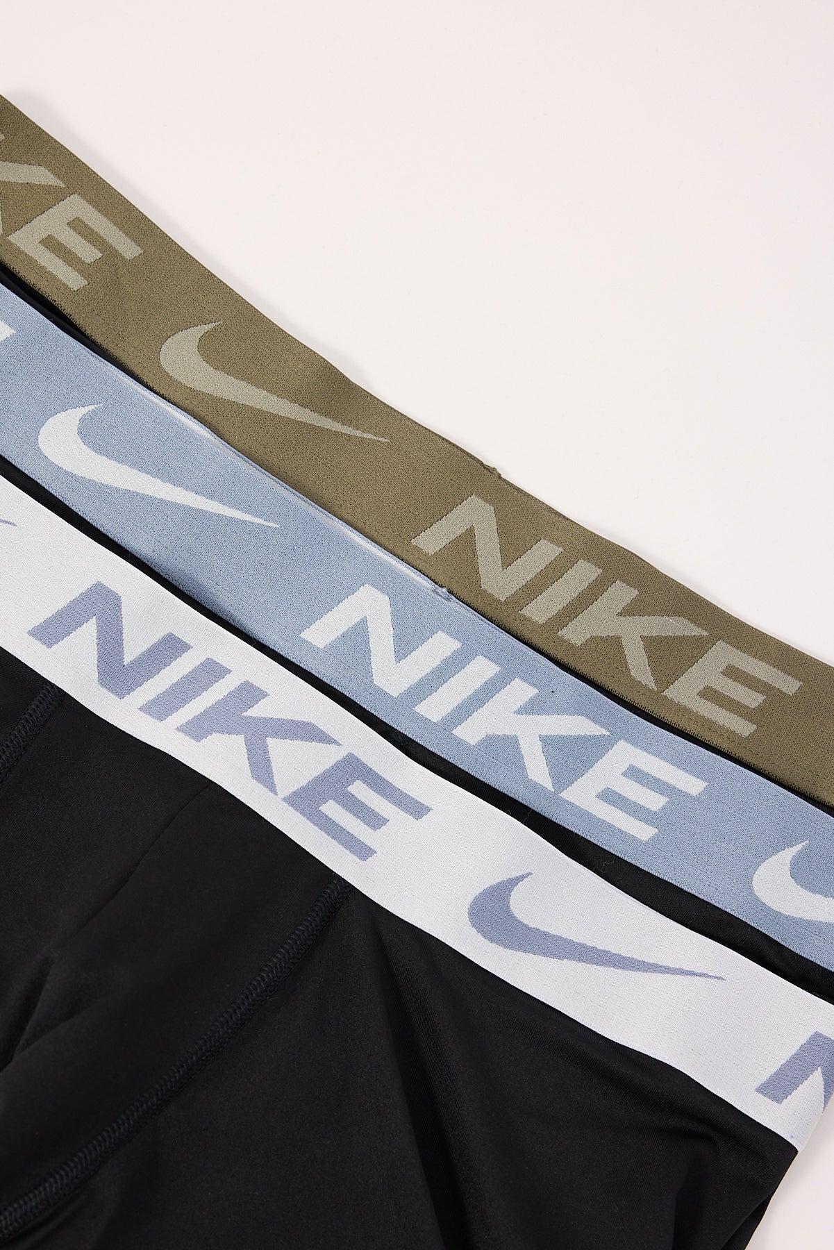 Nike Underwear Essential Micro Trunk 3 Pack Smokey Quartz - Image 3