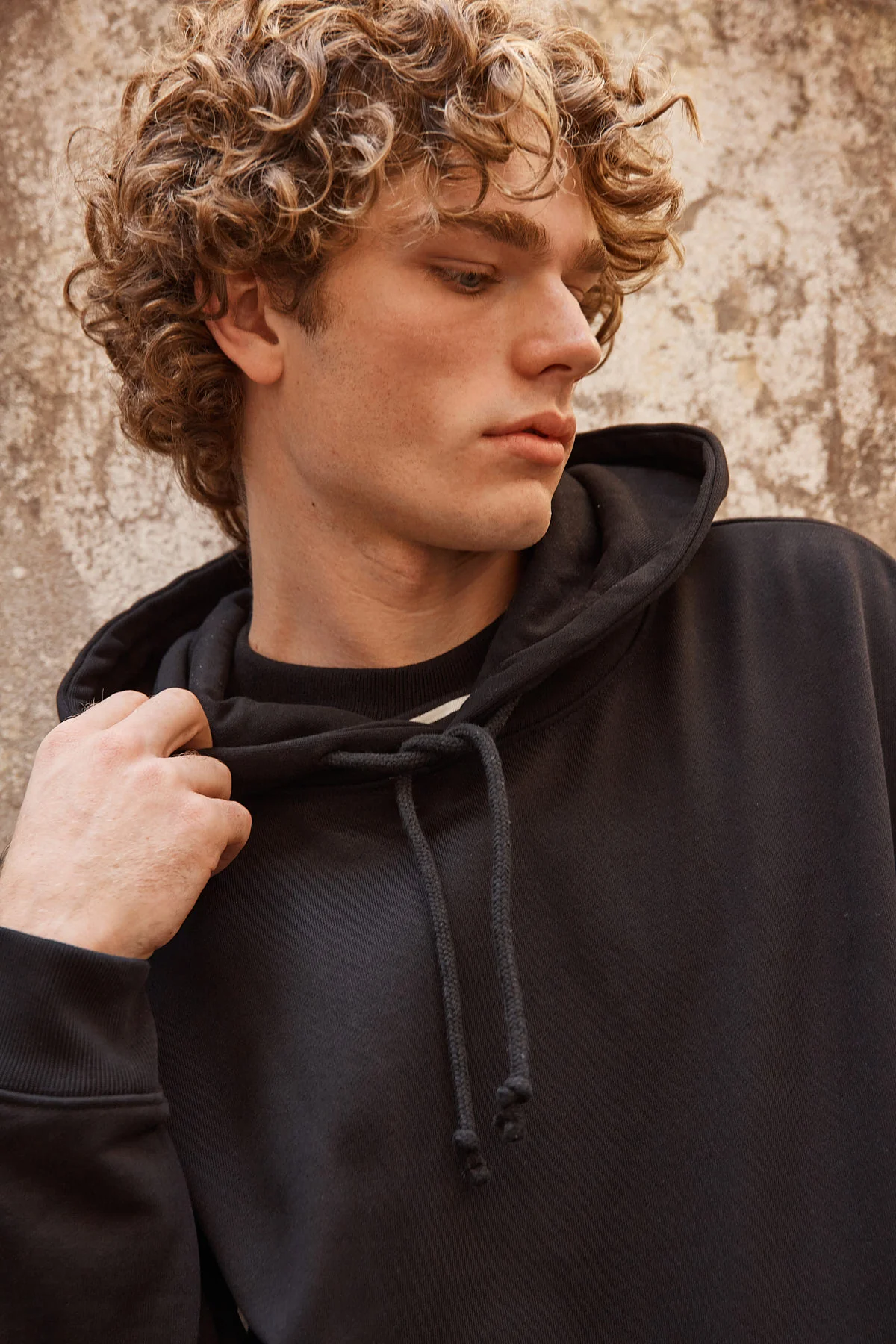 Open Archive Boxy Hoodie Black - Image 4