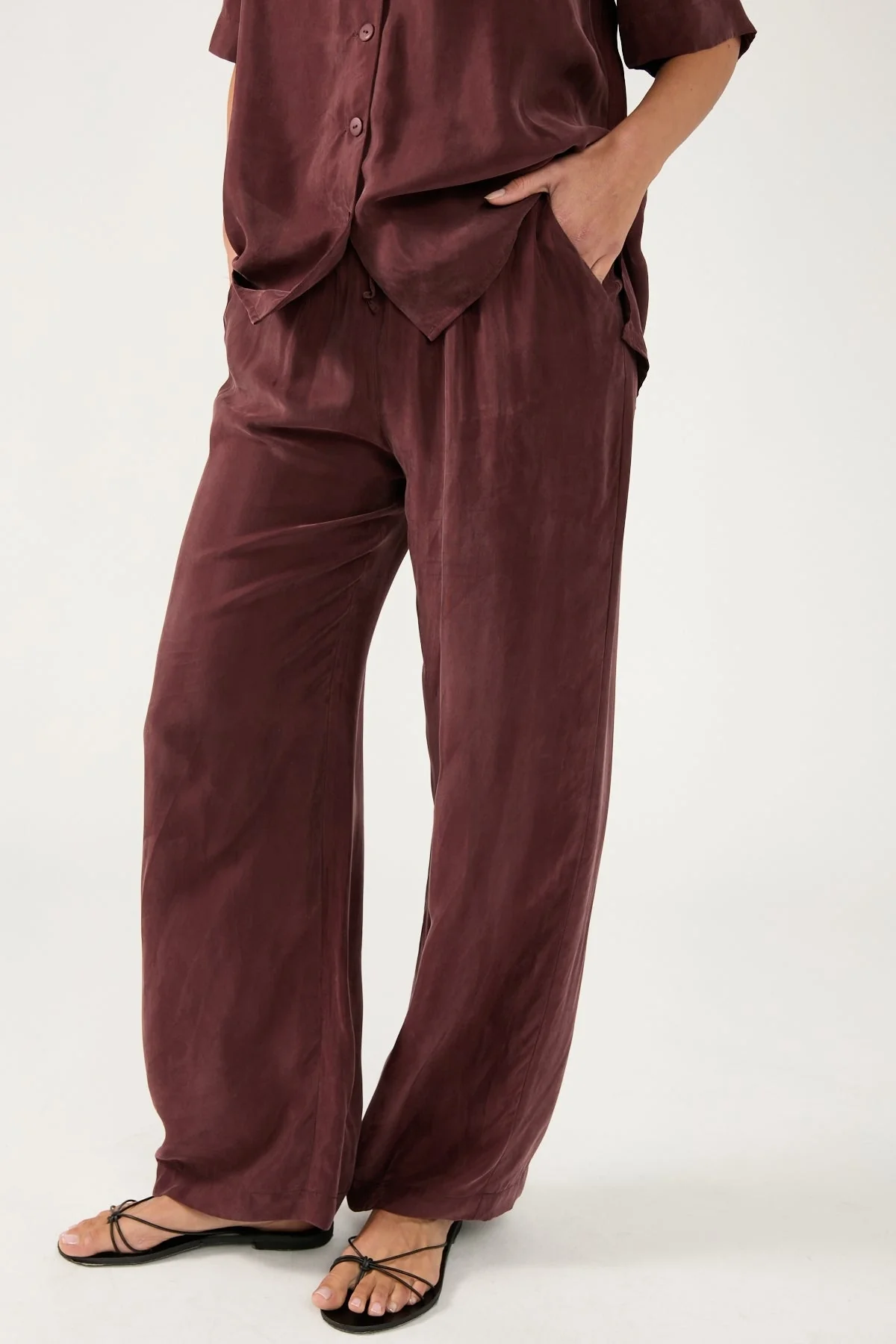 Perfect Stranger Ace Cupro Pant Burgundy - Image 4