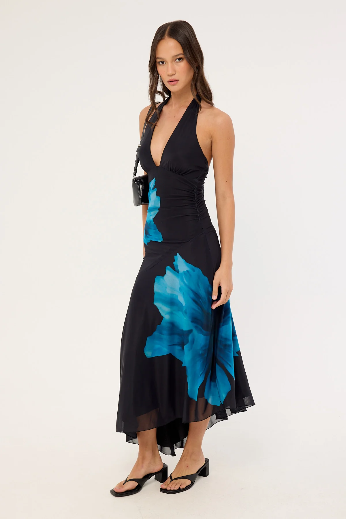 Perfect Stranger Belle Halter Midi Dress Blue Print - Image 3