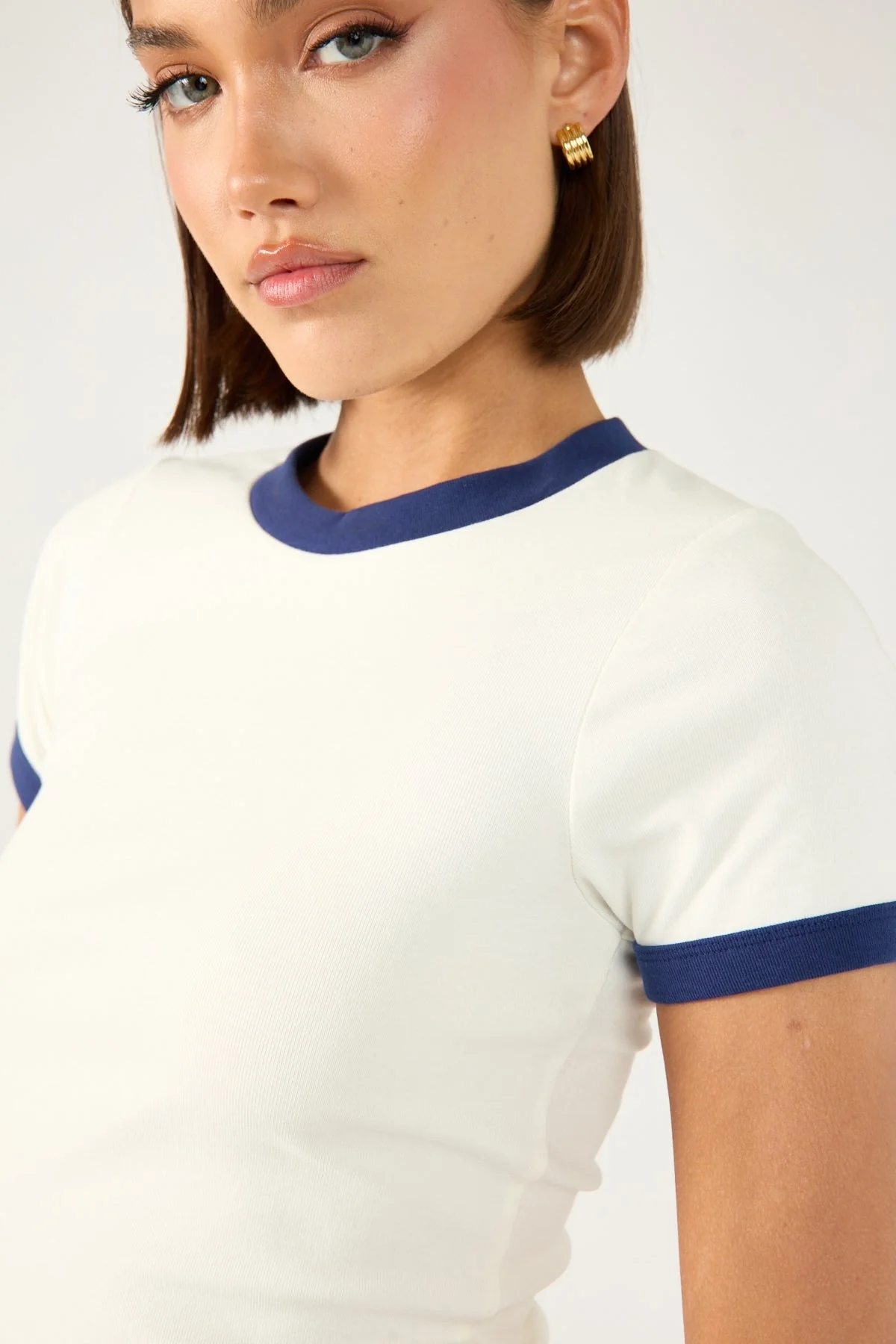 Perfect Stranger Contrast Ringer Cap Sleeve Tee White - Image 3