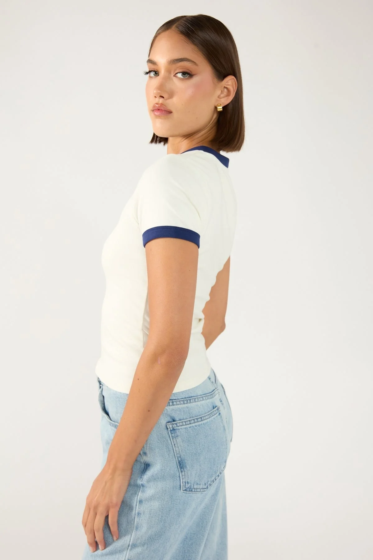 Perfect Stranger Contrast Ringer Cap Sleeve Tee White - Image 4
