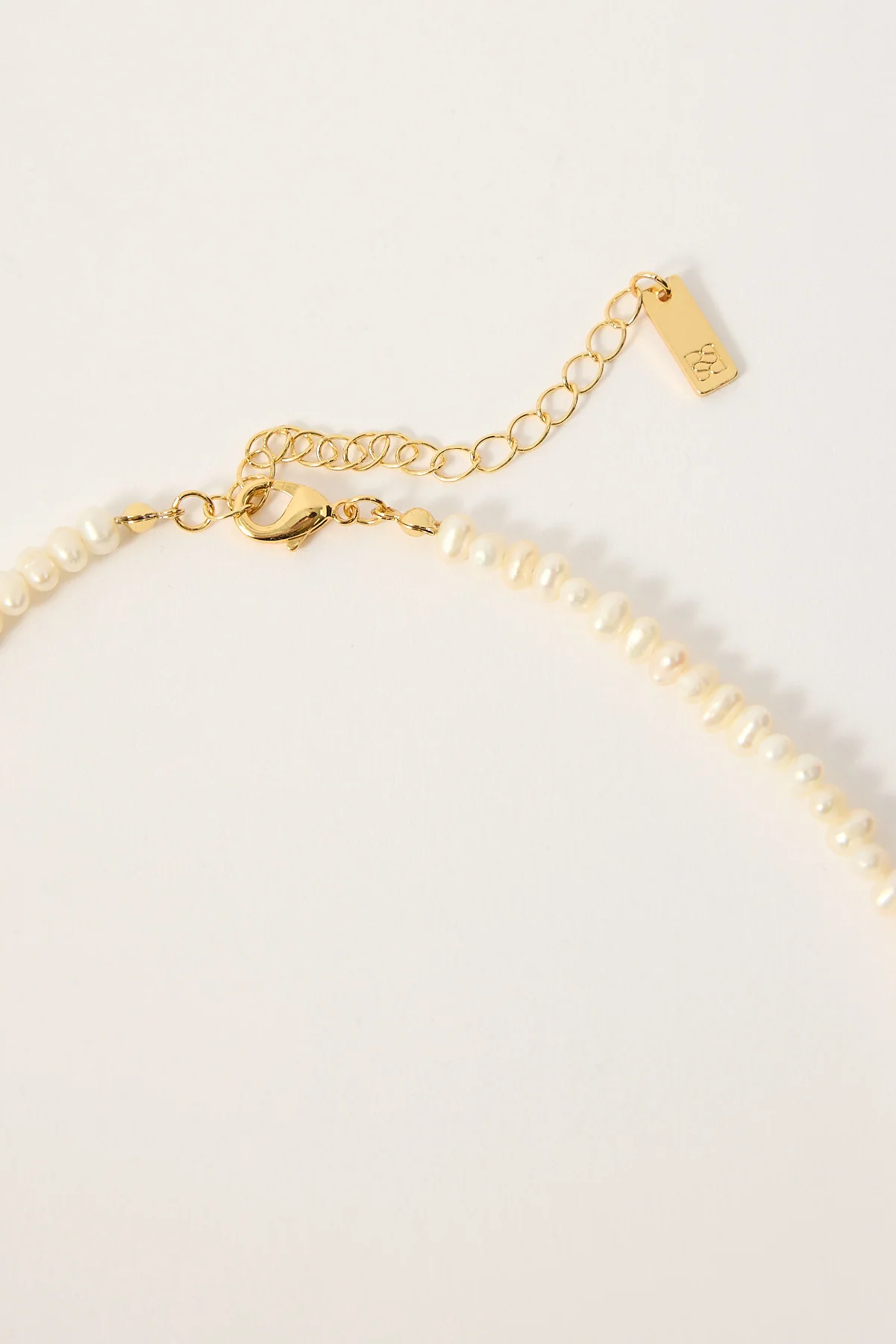 Perfect Stranger Juniper Freshwater Pearl Necklace Pearl - Image 3