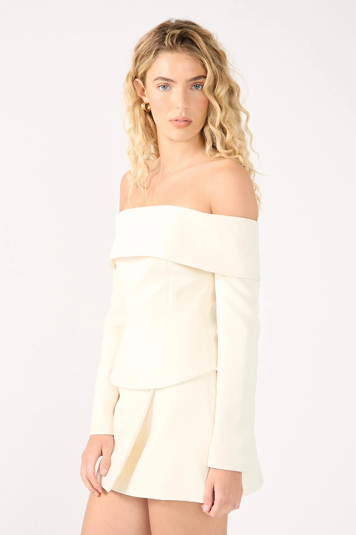 Perfect Stranger Lupa Off Shoulder Long Sleeve Top Cream - Image 6