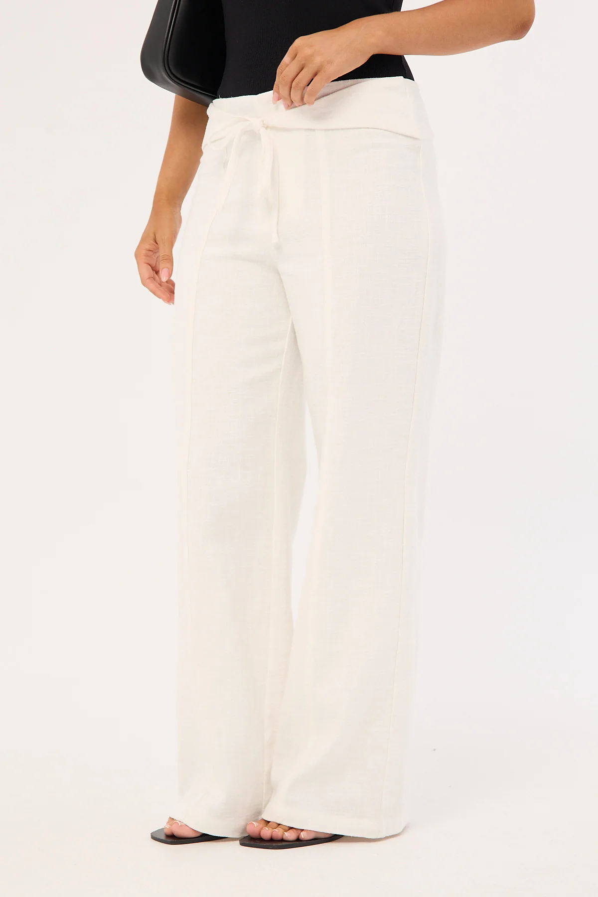 Perfect Stranger Maui Tie Front Low Rise Linen Pant White - Image 6