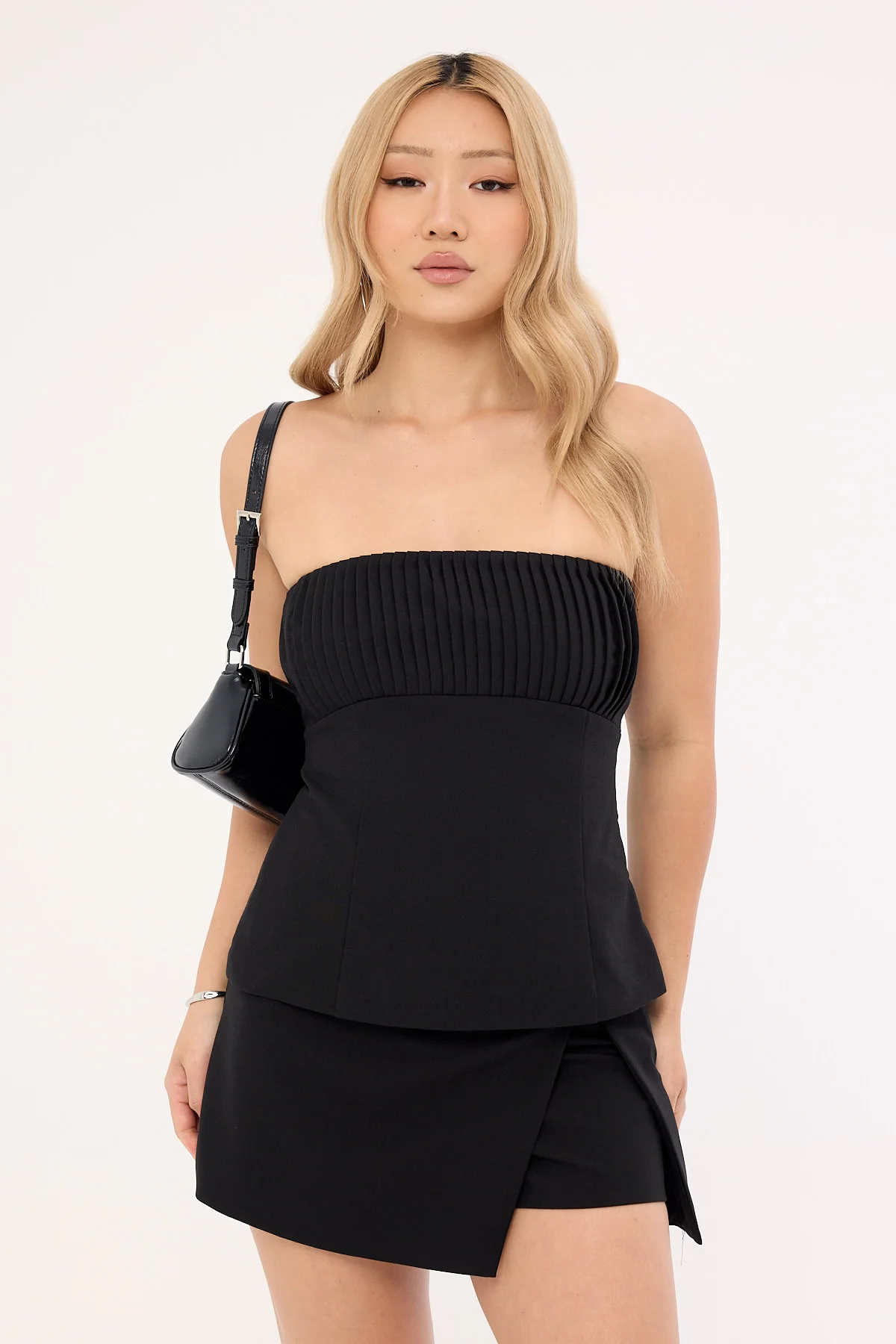 Perfect Stranger Olsen Mid Rise Split Skort Black - Image 2
