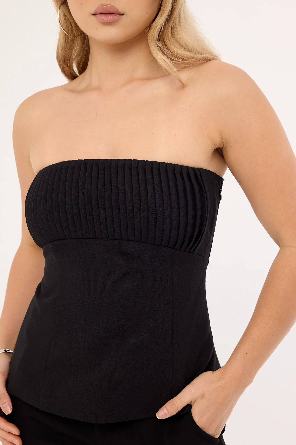 Perfect Stranger Olsen Strapless Top Black - Image 9