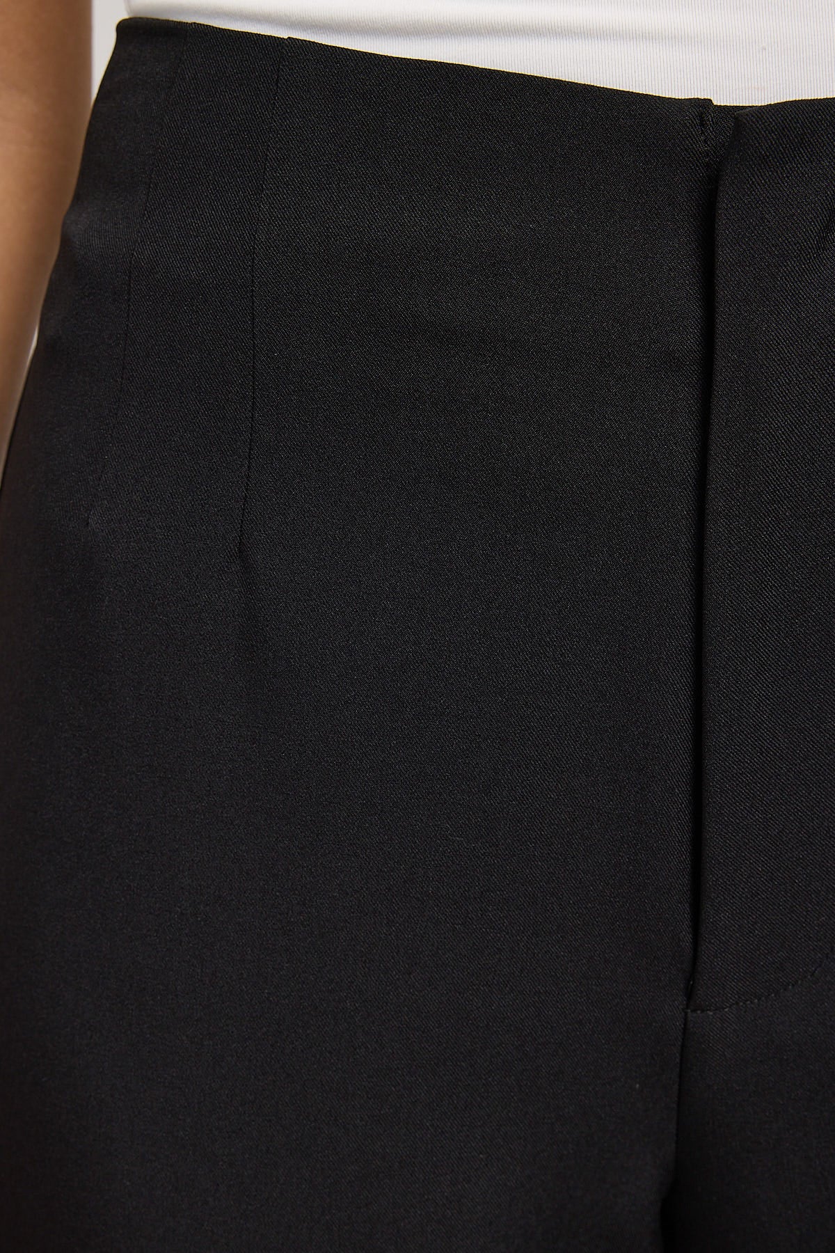 Perfect Stranger Raye High Waist Pant Black - Image 4