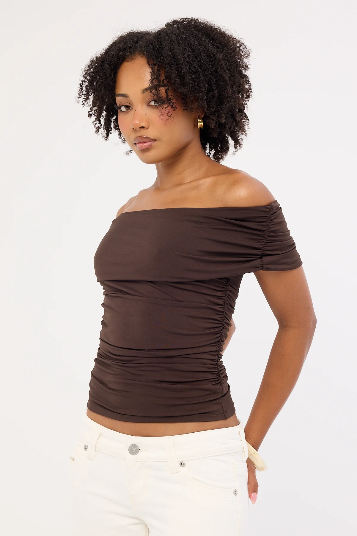 Perfect Stranger Rhiannon Off Shoulder Top Brown - Image 4