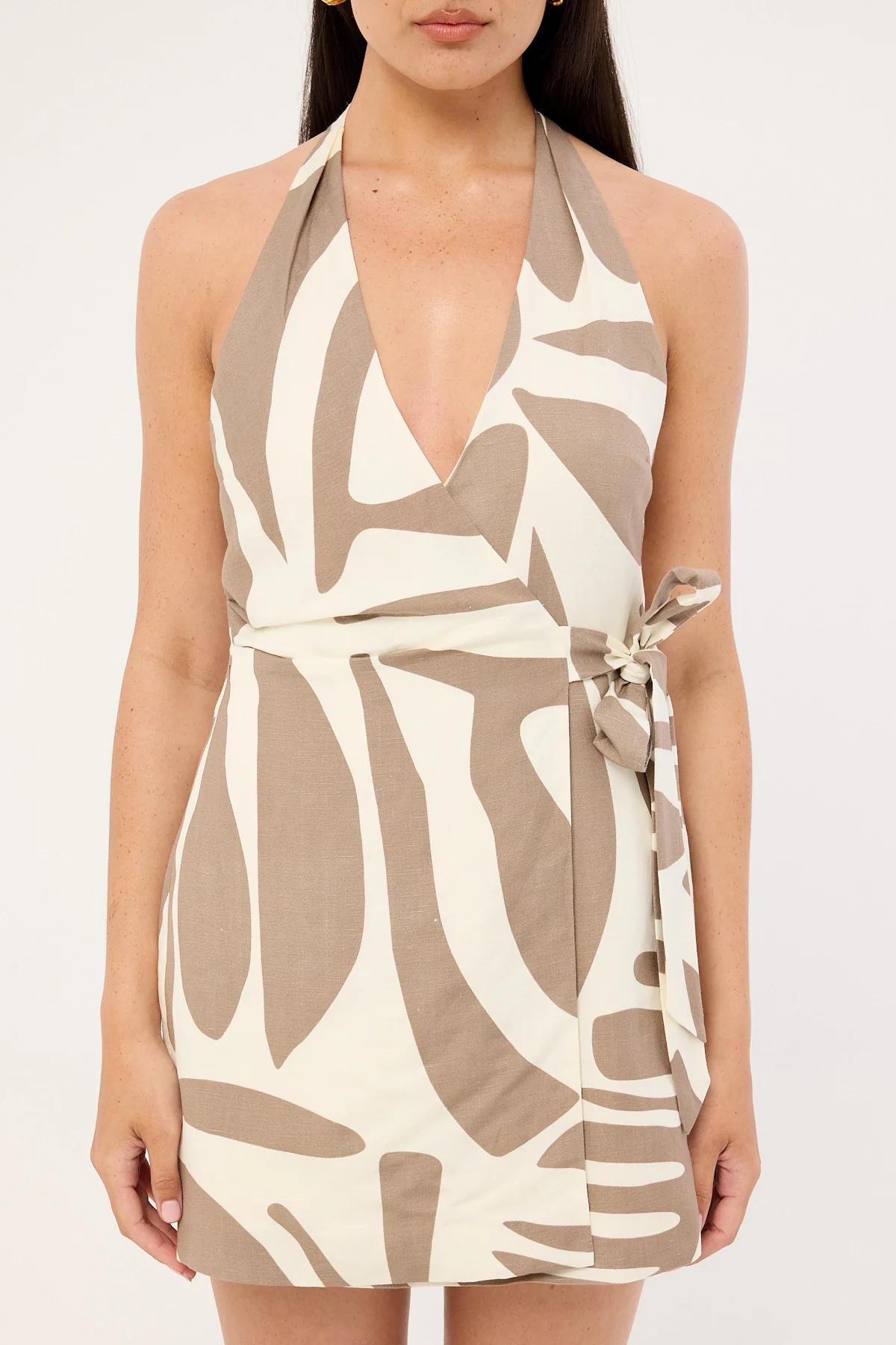 Perfect Stranger Shea Wrap Halter Mini Dress Taupe Print - Image 8