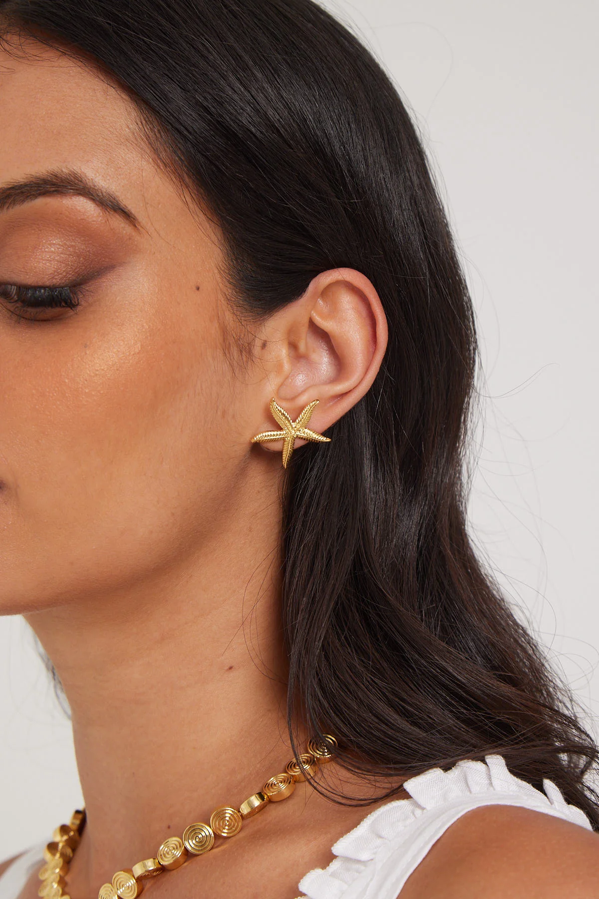 Perfect Stranger Starfish Stud Earring 18k Gold Plated Gold - Image 4