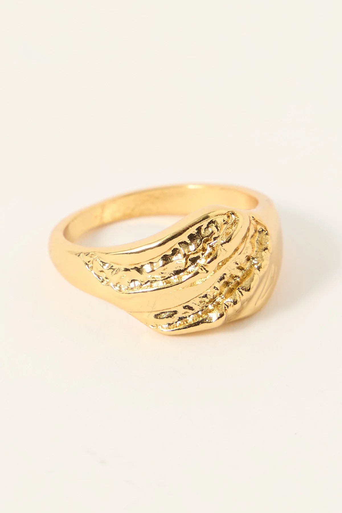 Perfect Stranger Swirl Wave Ring 18k Gold Plated