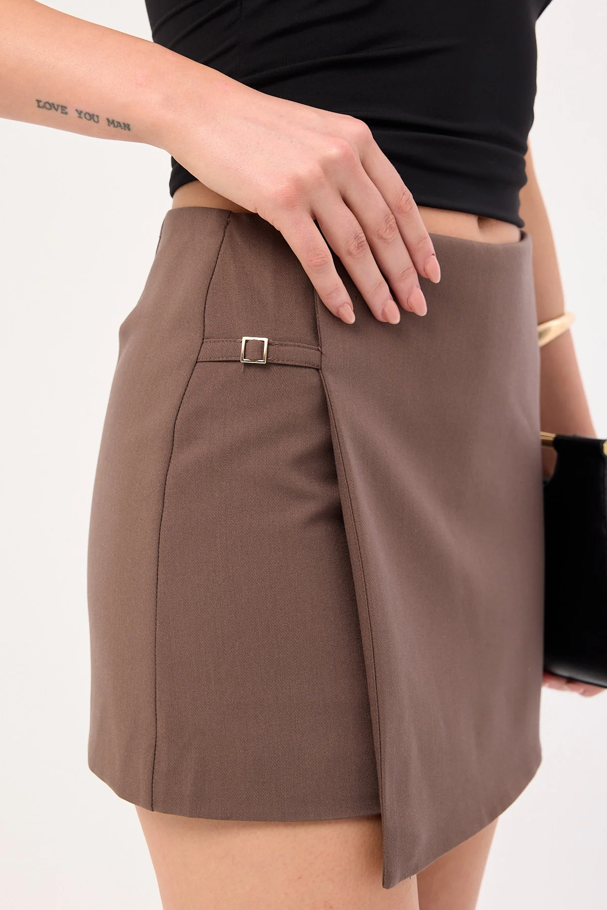 Perfect Stranger Uma Buckle Mid Rise Skort Taupe - Image 7