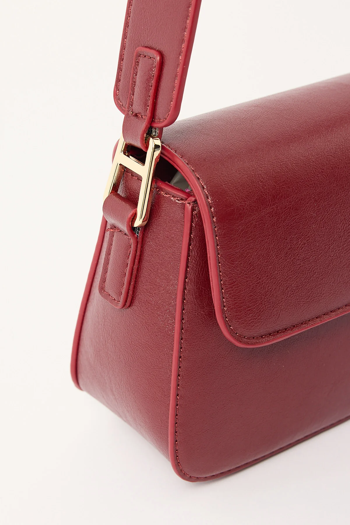 Peta + Jain Jocelyn Shoulder Bag Burgundy PU - Image 2