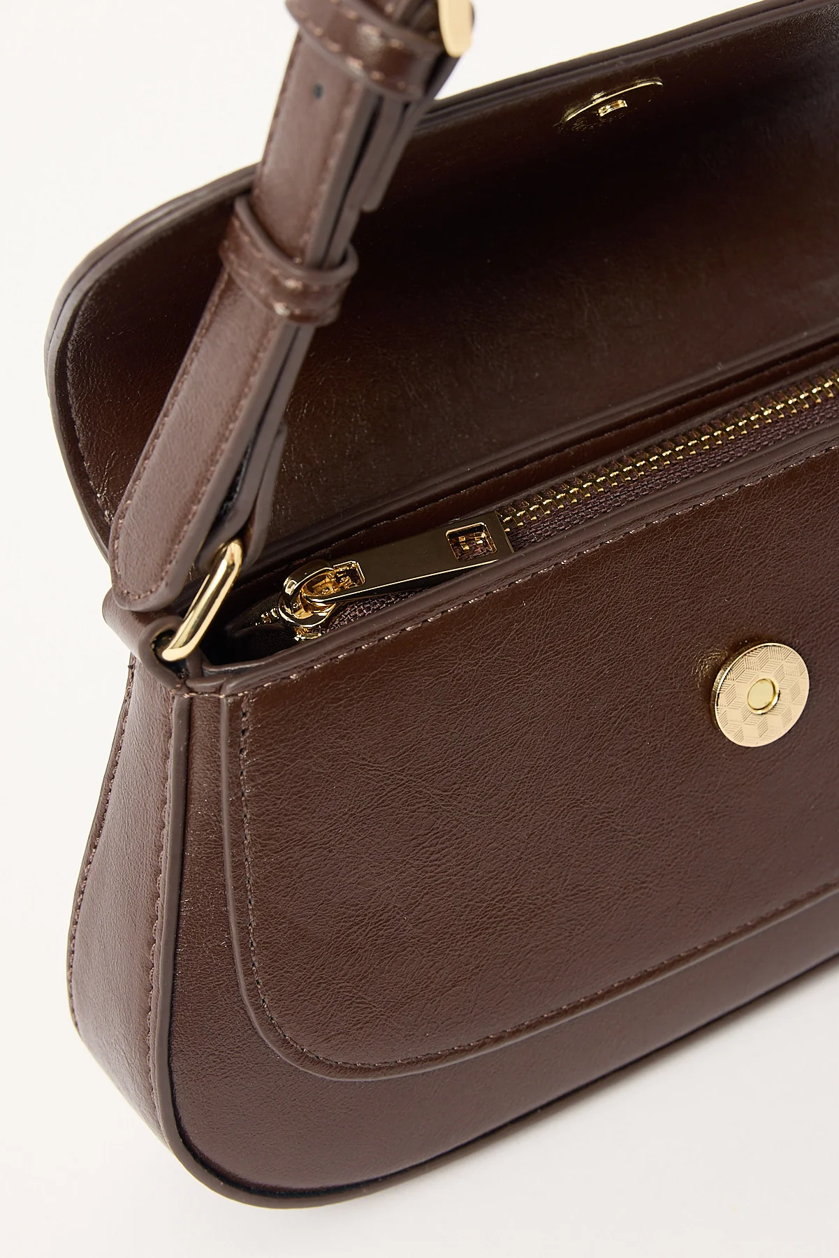 Peta + Jain Nikki Shoulder Bag Choc Crinkle - Image 4
