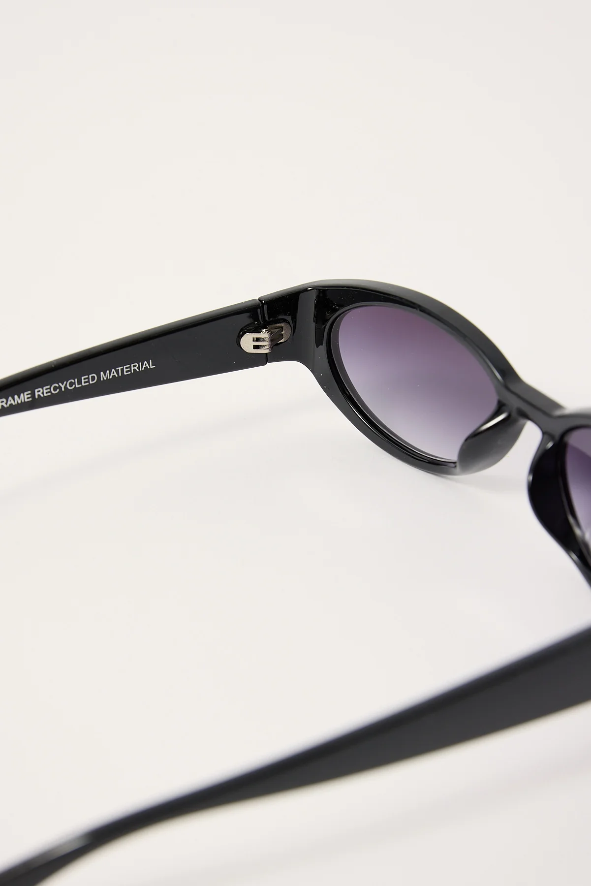 Reality Eyewear Deep In Vogue Black - Image 3
