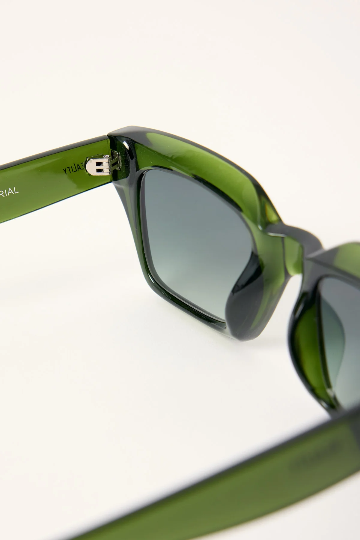 Reality Eyewear Onassis Moss Green - Image 3