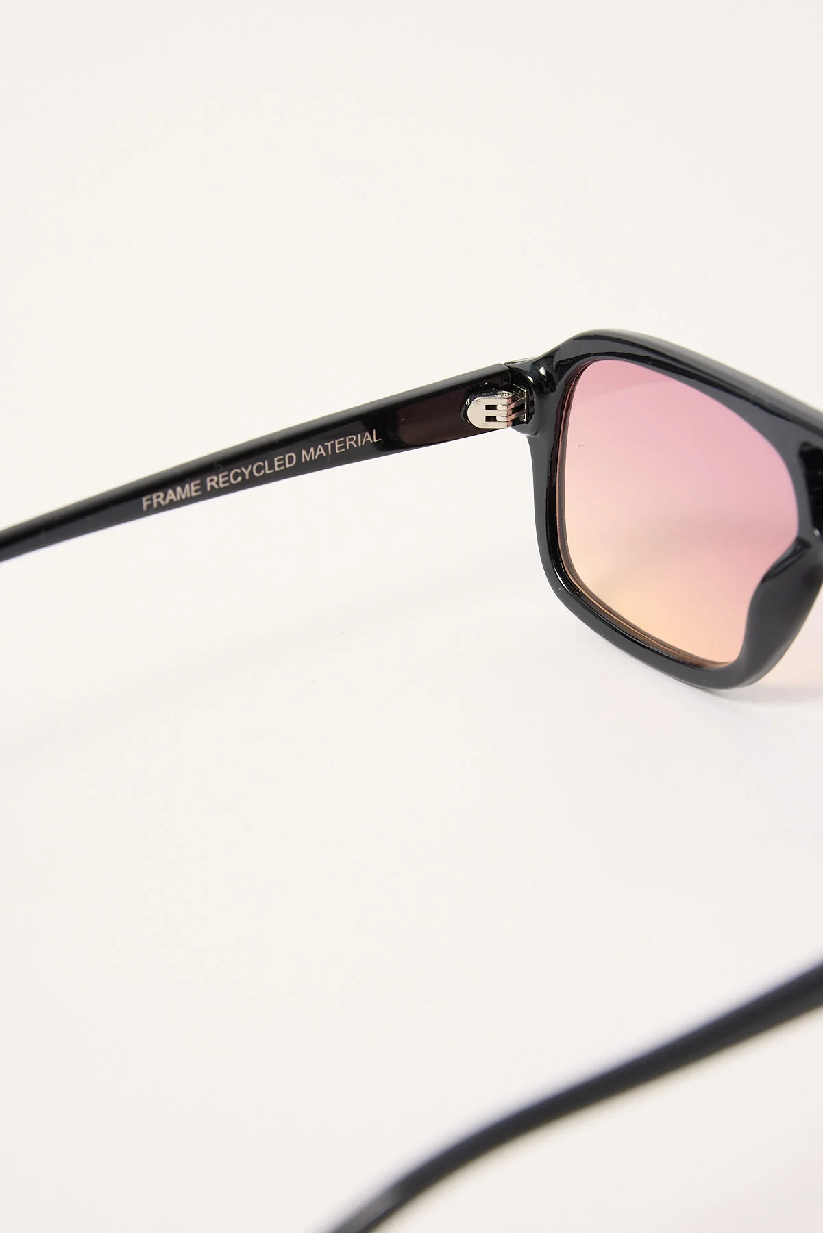 Reality Eyewear Runway Black/Sunset Lens - Image 3