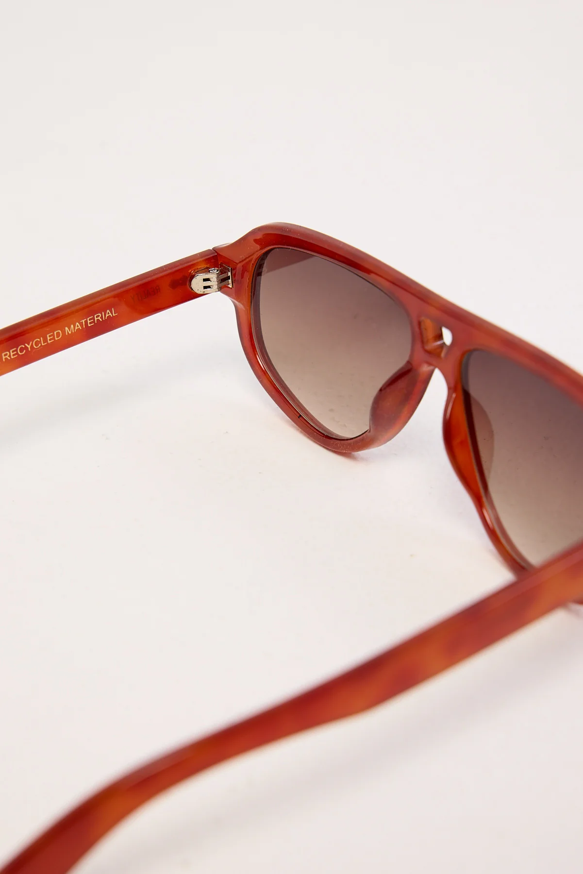 Reality Eyewear Ryder Vintage Turtle/Smoke Gradient Lens - Image 3