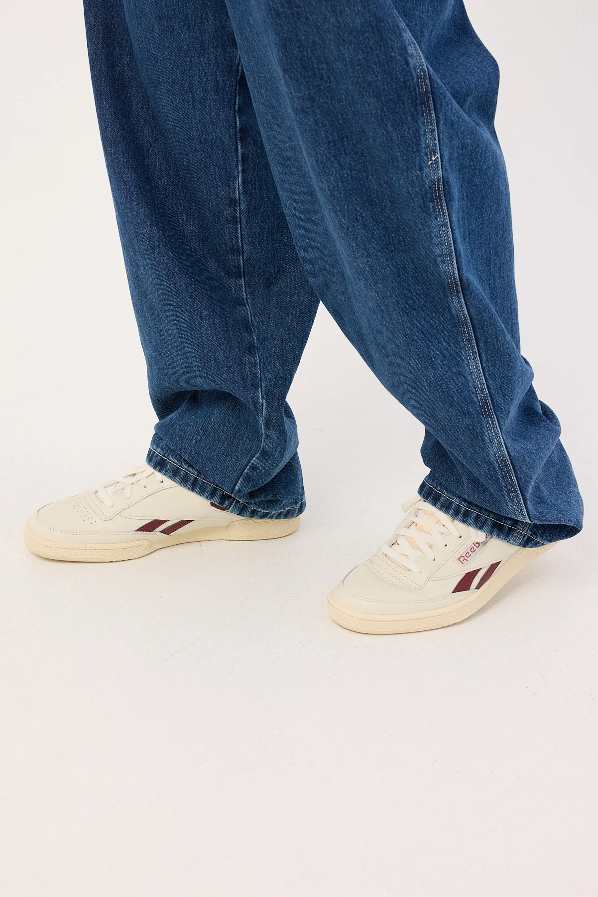 Reebok Club C Revenge Sneaker Chalk/Burgundy - Image 4