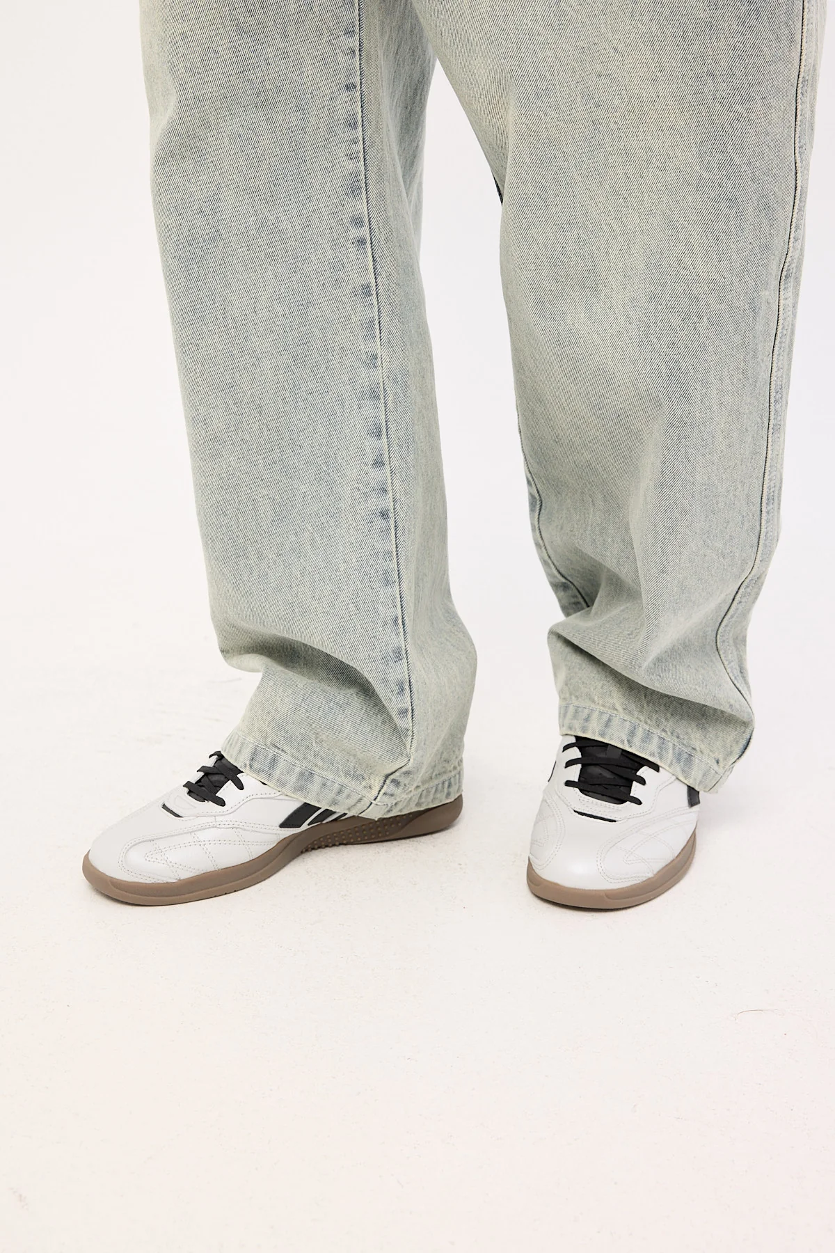 Reebok Hammer Street Sneaker Matte Silver - Image 2