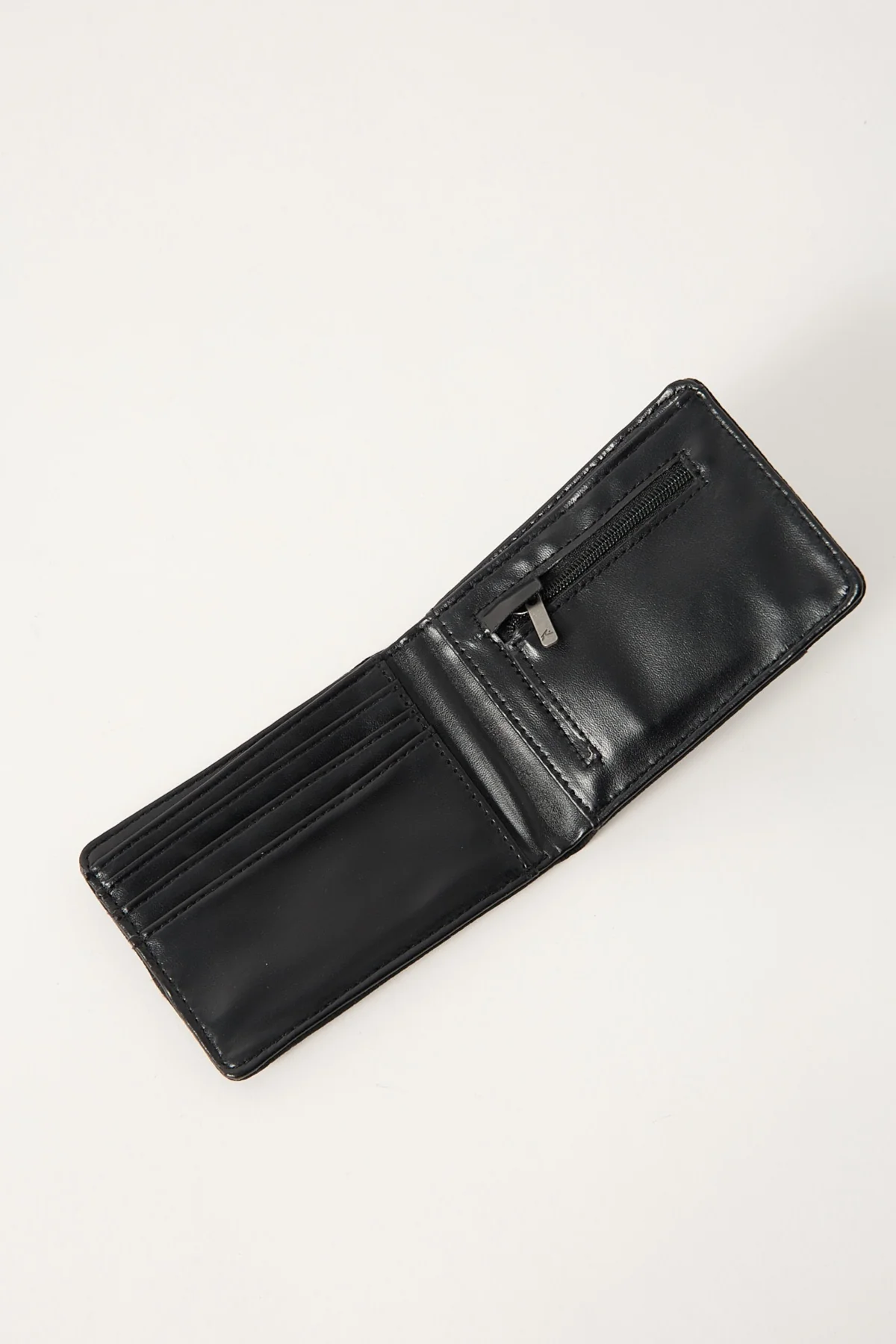 Rusty Jet Wallet Black - Image 3