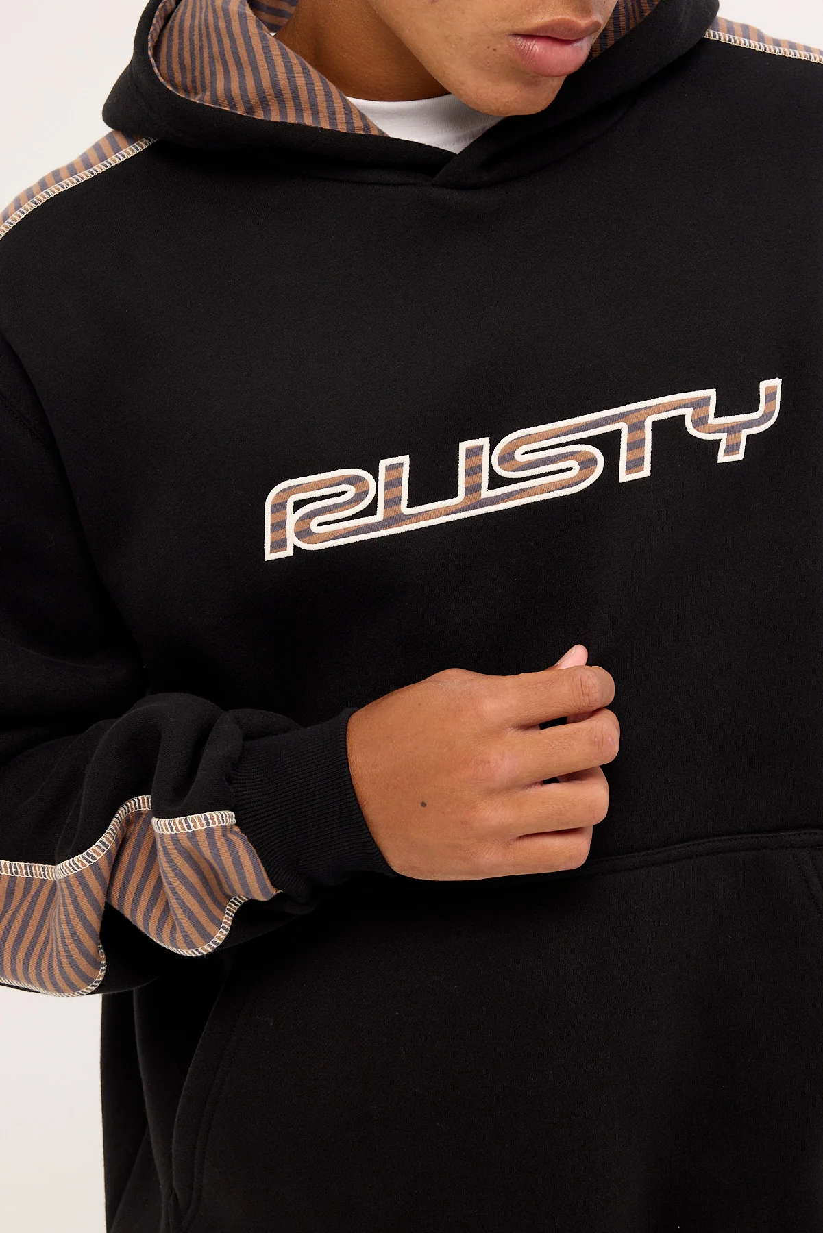 Rusty Law Low Hooded Fleece Black - Image 3