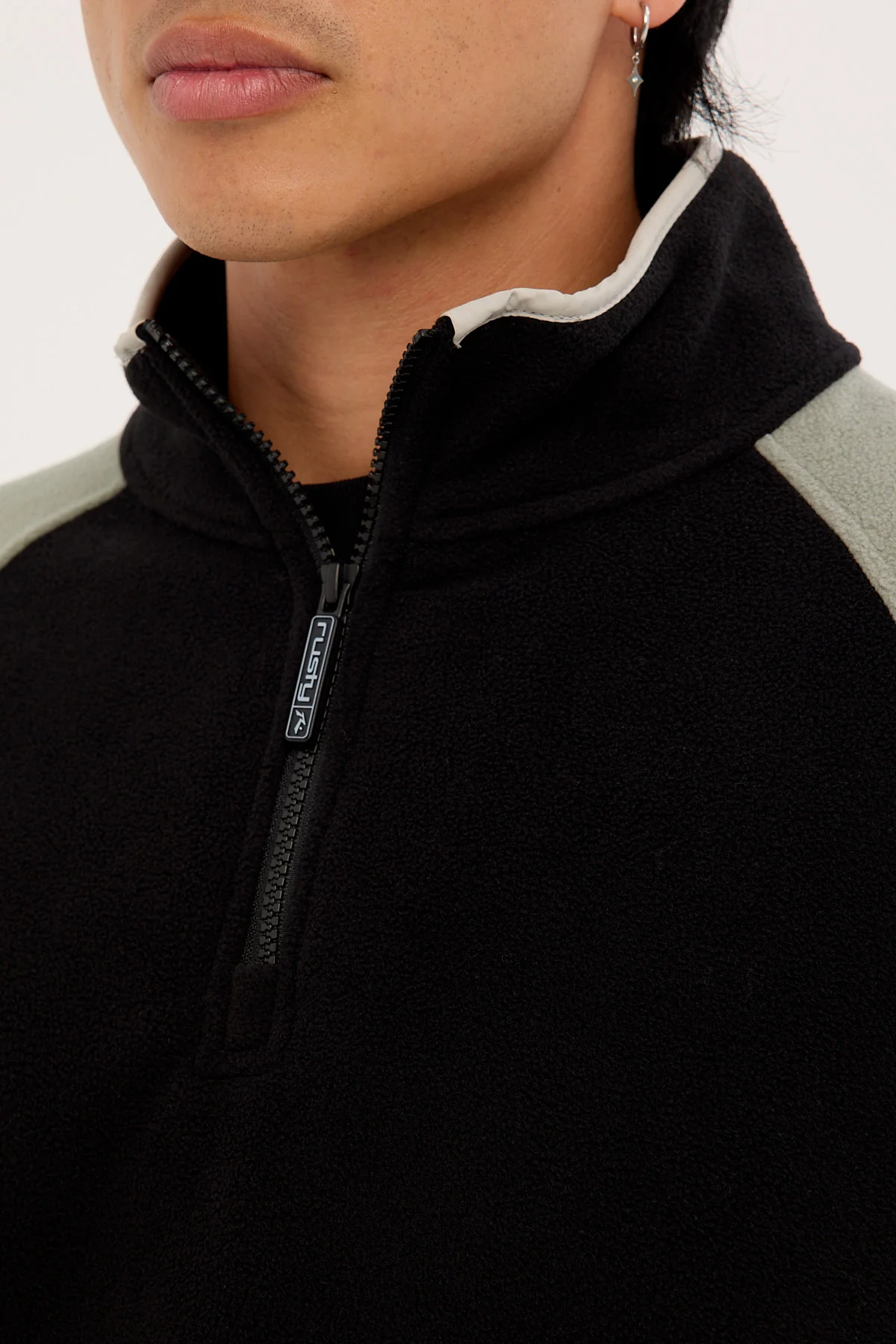 Rusty Tectonic Quarter Zip Polar Fleece Black - Image 3