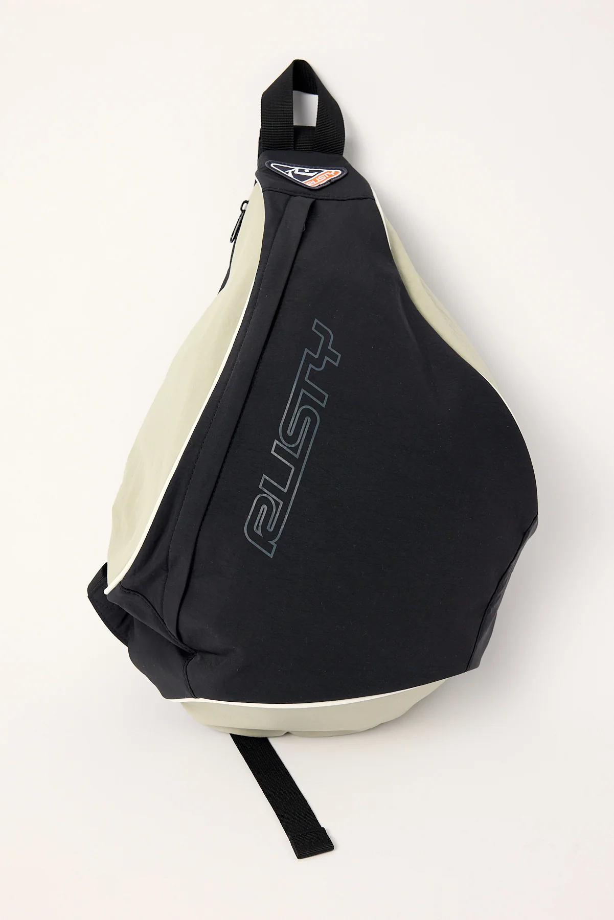 Rusty Trisector Sling Bag Black
