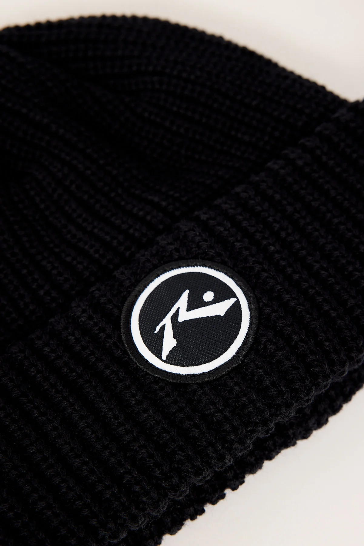Rusty United Thinsulate Beanie Black - Image 3