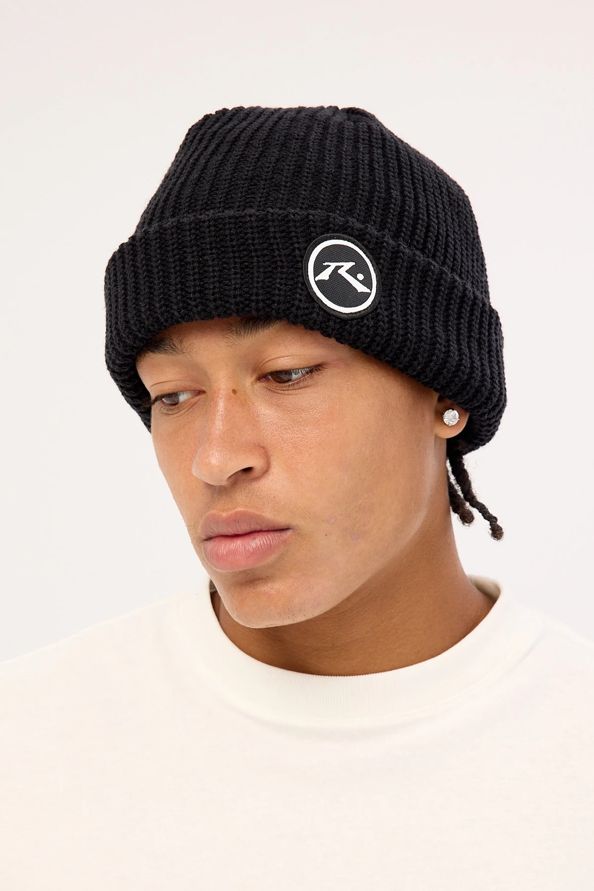 Rusty United Thinsulate Beanie Black - Image 4