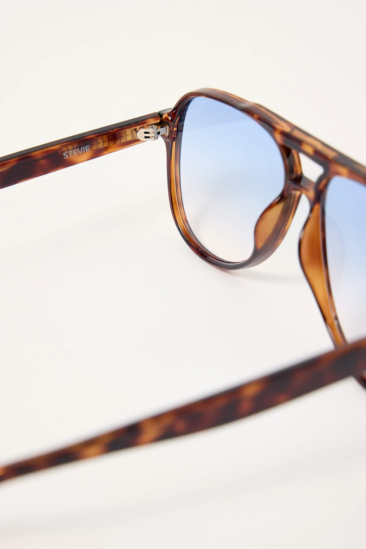 Otra Stevie Tortoiseshell - Image 3