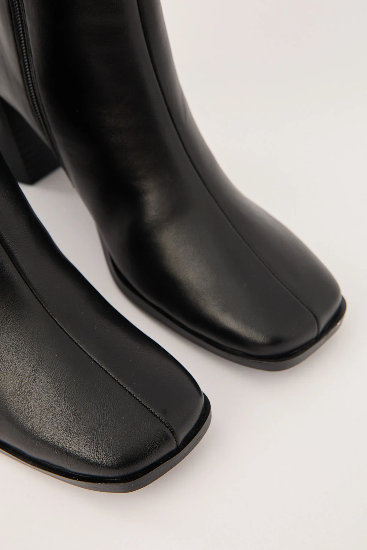 Therapy Camryn Smooth Boot Black Black - Image 3
