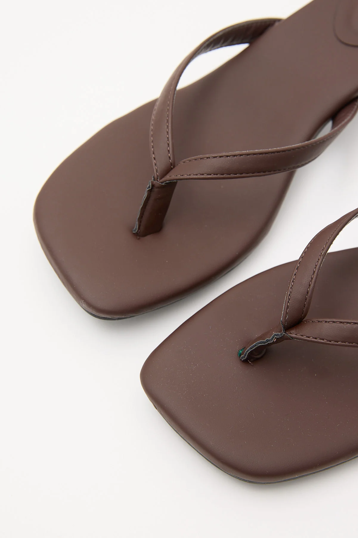 Therapy Heatwave Thong Chocolate - Image 4