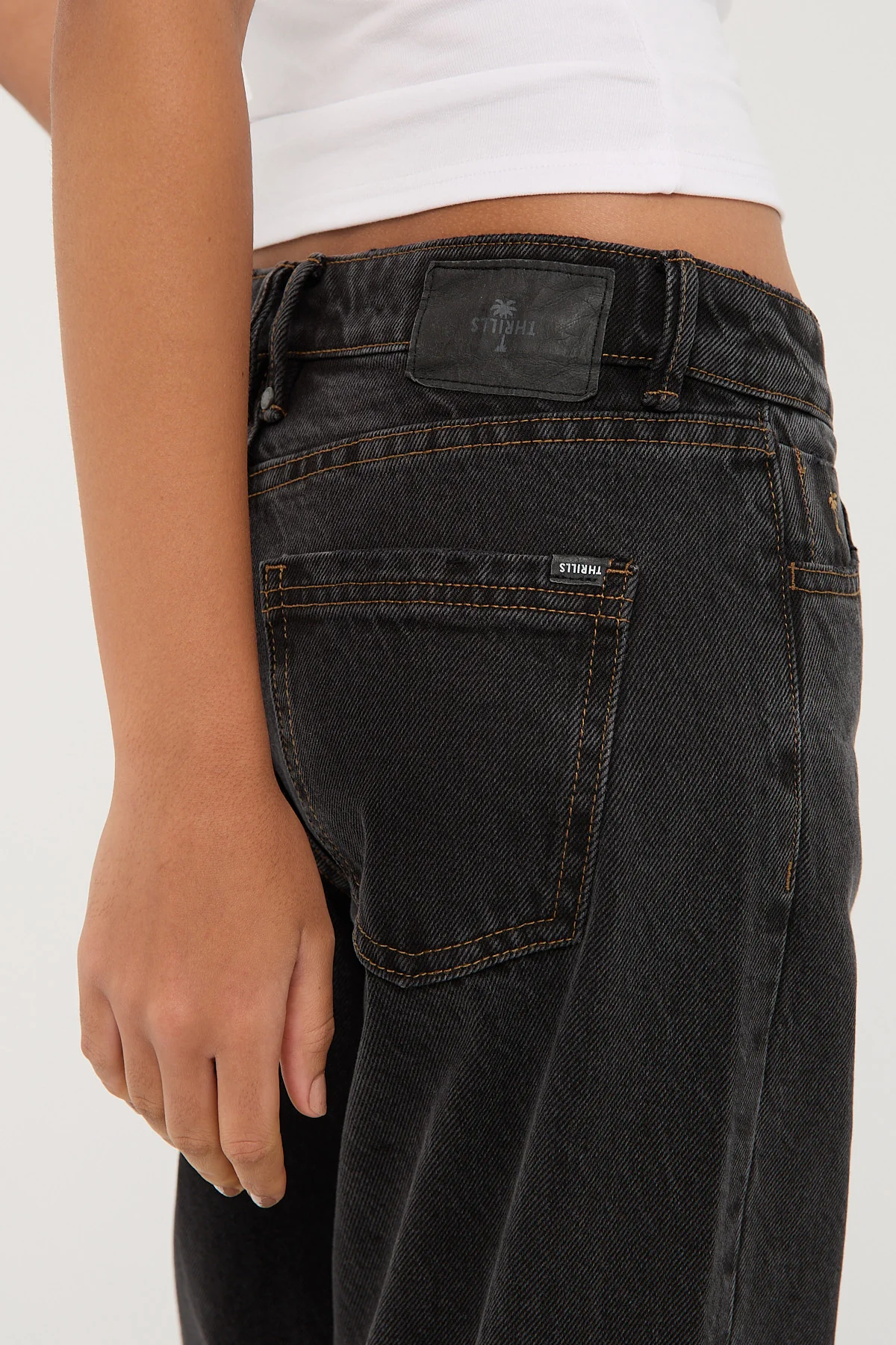 Thrills Billie Low Jean Black Bull - Image 8