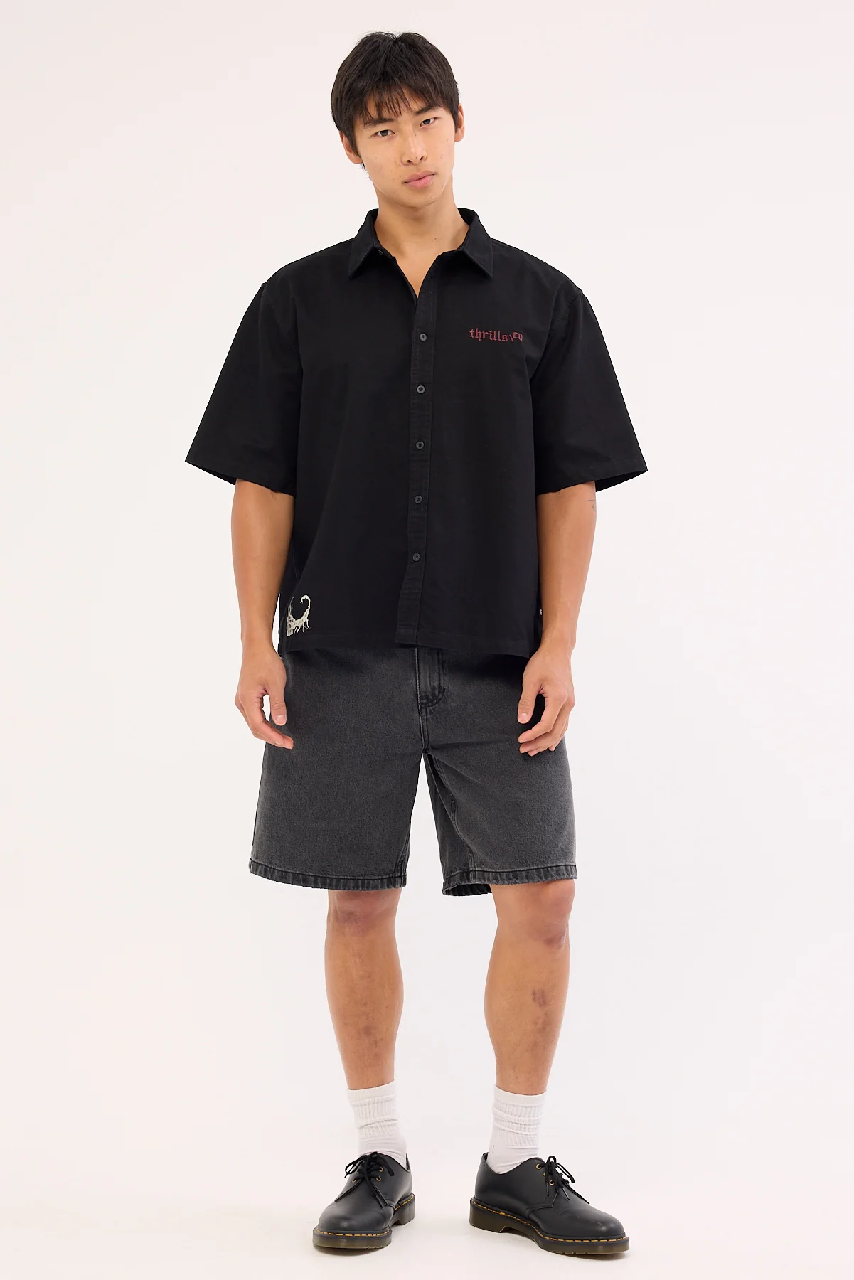 Thrills Box Fit Crop Short Sleeve Shirt Faded Black - Image 2
