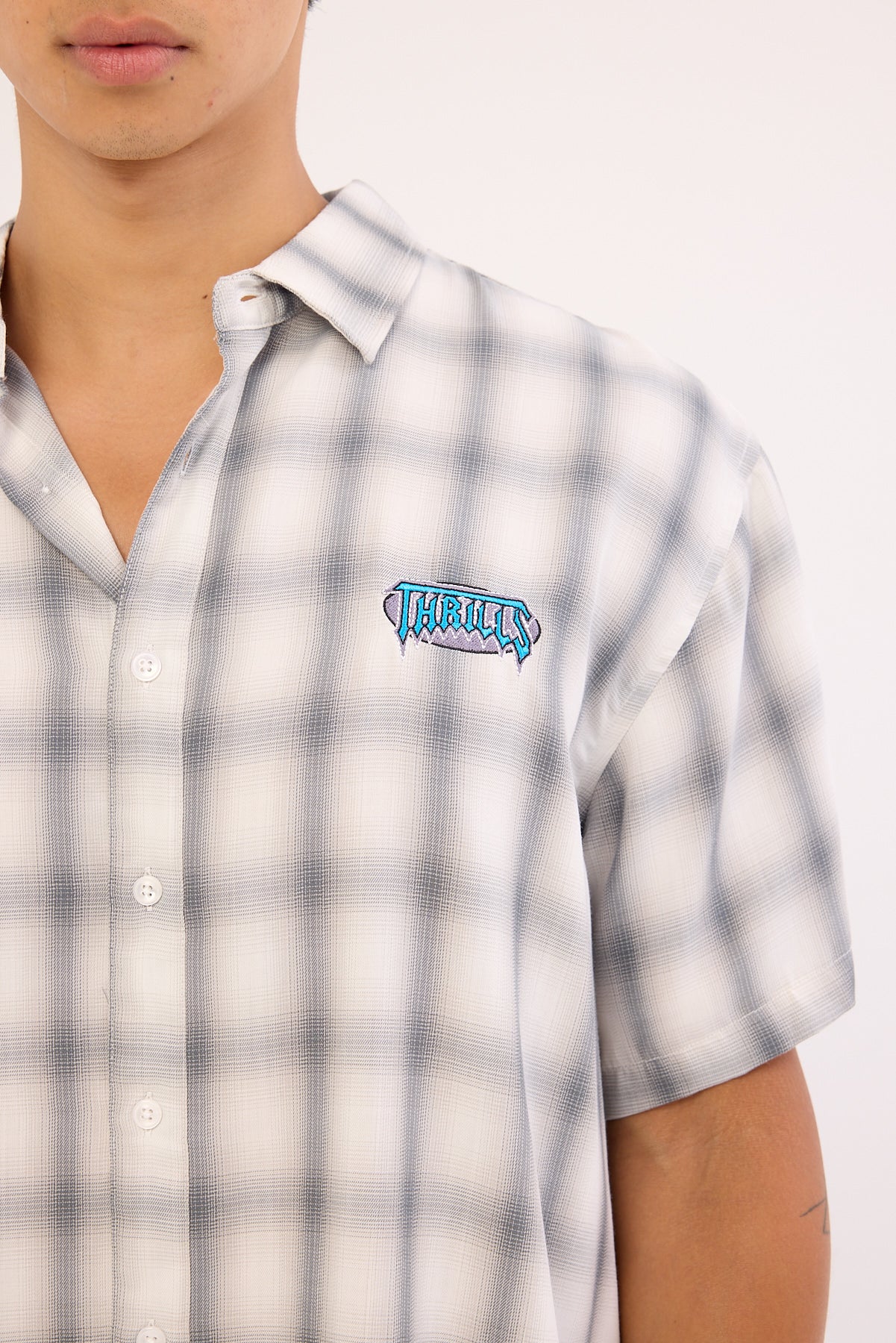 Thrills Lair Cropped Short Sleeve Shirt White - Image 4