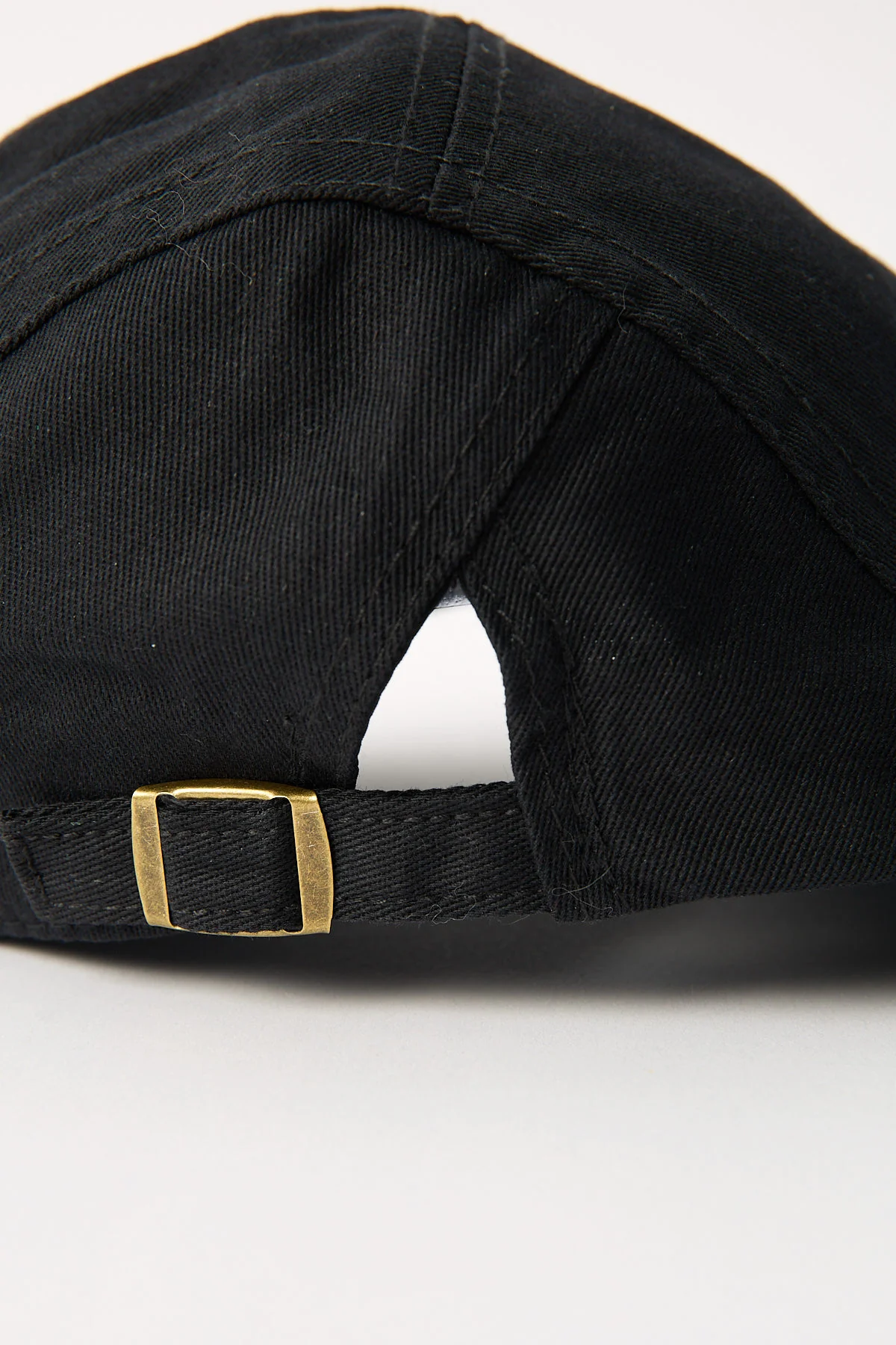 Token Brighton Flat Cap Black - Image 4