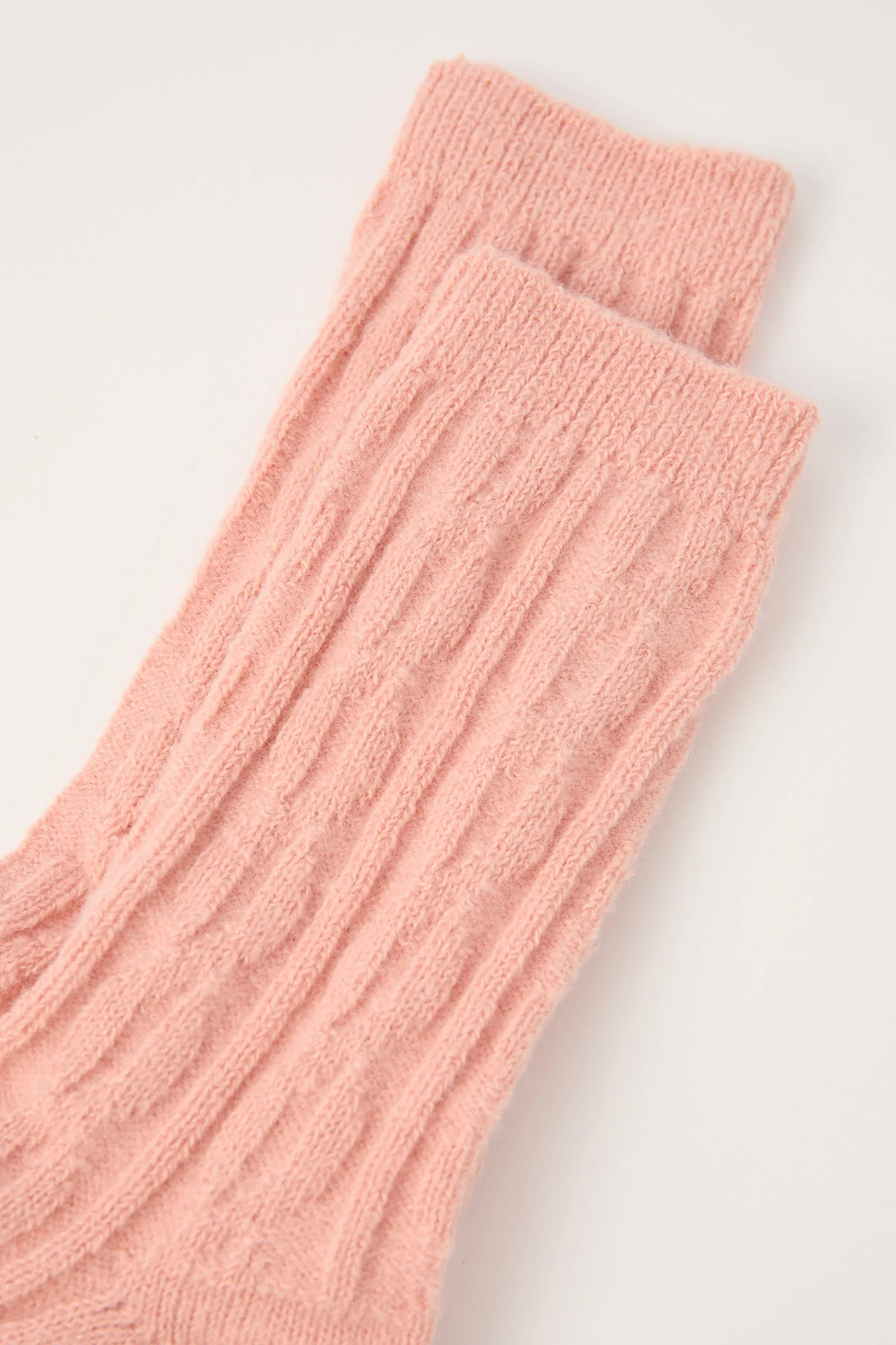 Token Cable Knit Socks Pink - Image 2