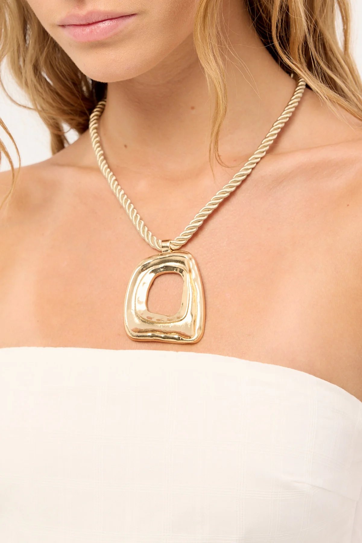 Token Campbell Statement Pendant Necklace Gold - Image 3
