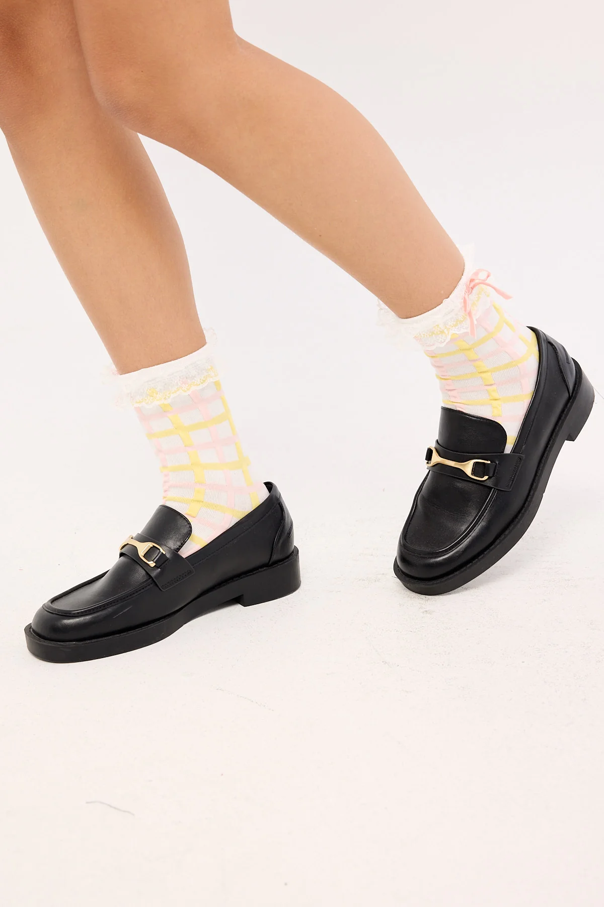 Token Check Frilly Sock White - Image 3