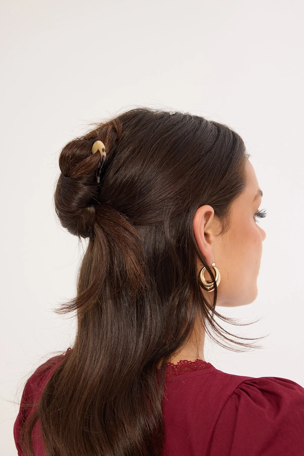 Token Chic Hair Pin Tortoise - Image 3