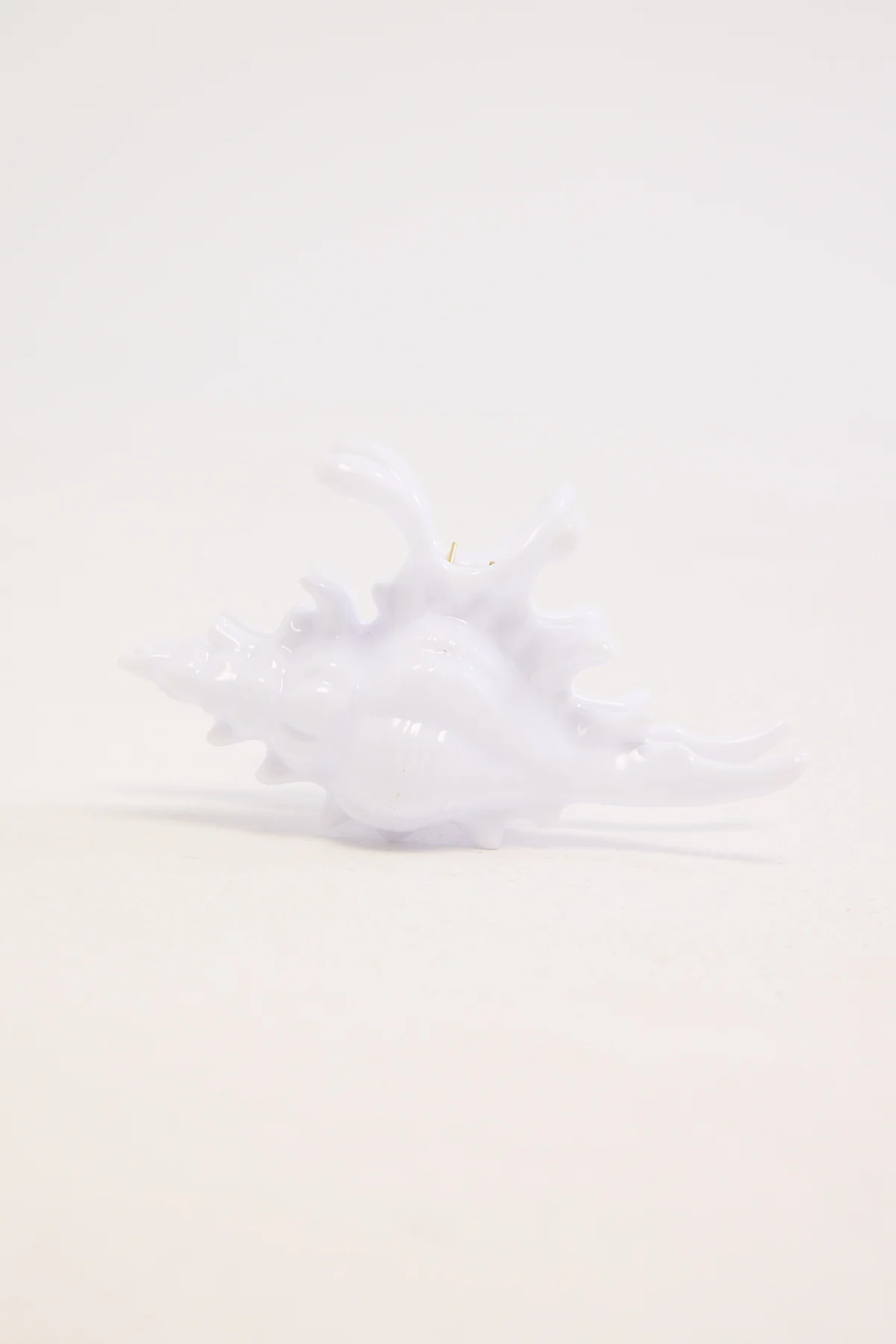Token Conch Shell Hair Claw Clip White - Image 2