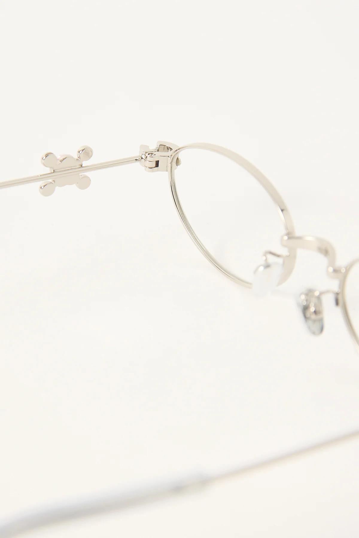 Token Daisy Fields Clear Glasses Silver - Image 4