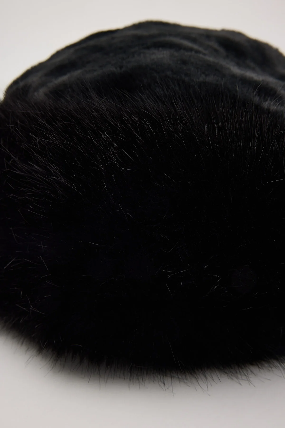 Token Kiki Faux Fur Hat Black - Image 2