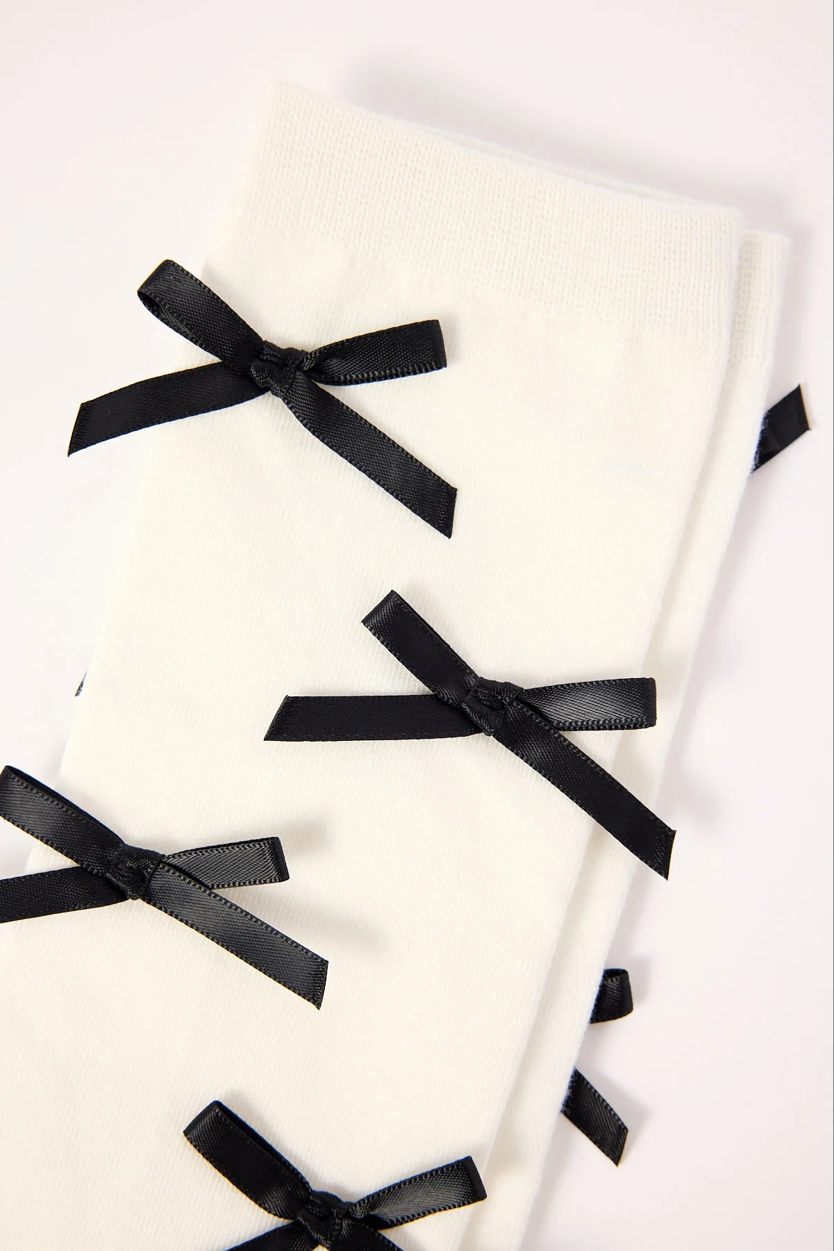 Token Knee High Bow Sock White - Image 2