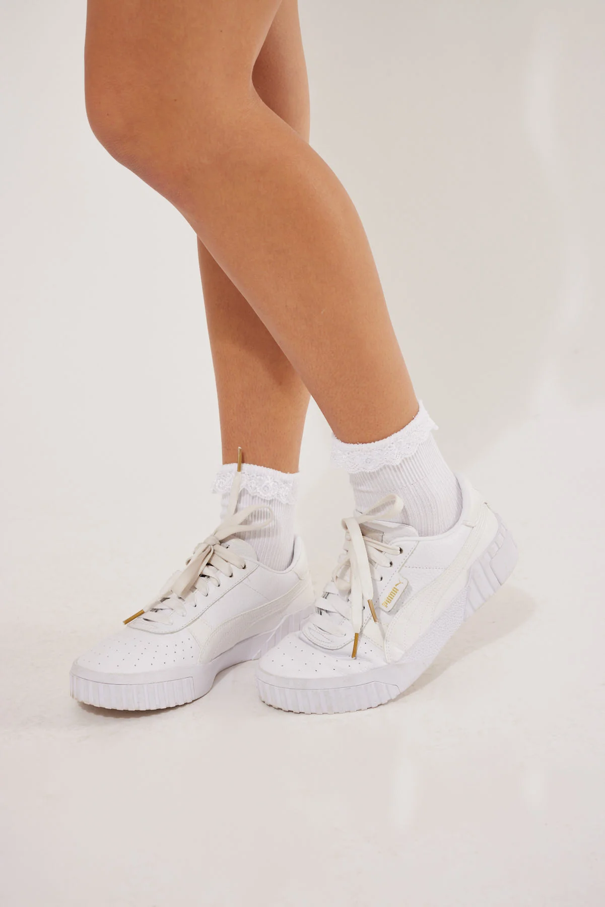 Token Lace Trim Socks White - Image 3