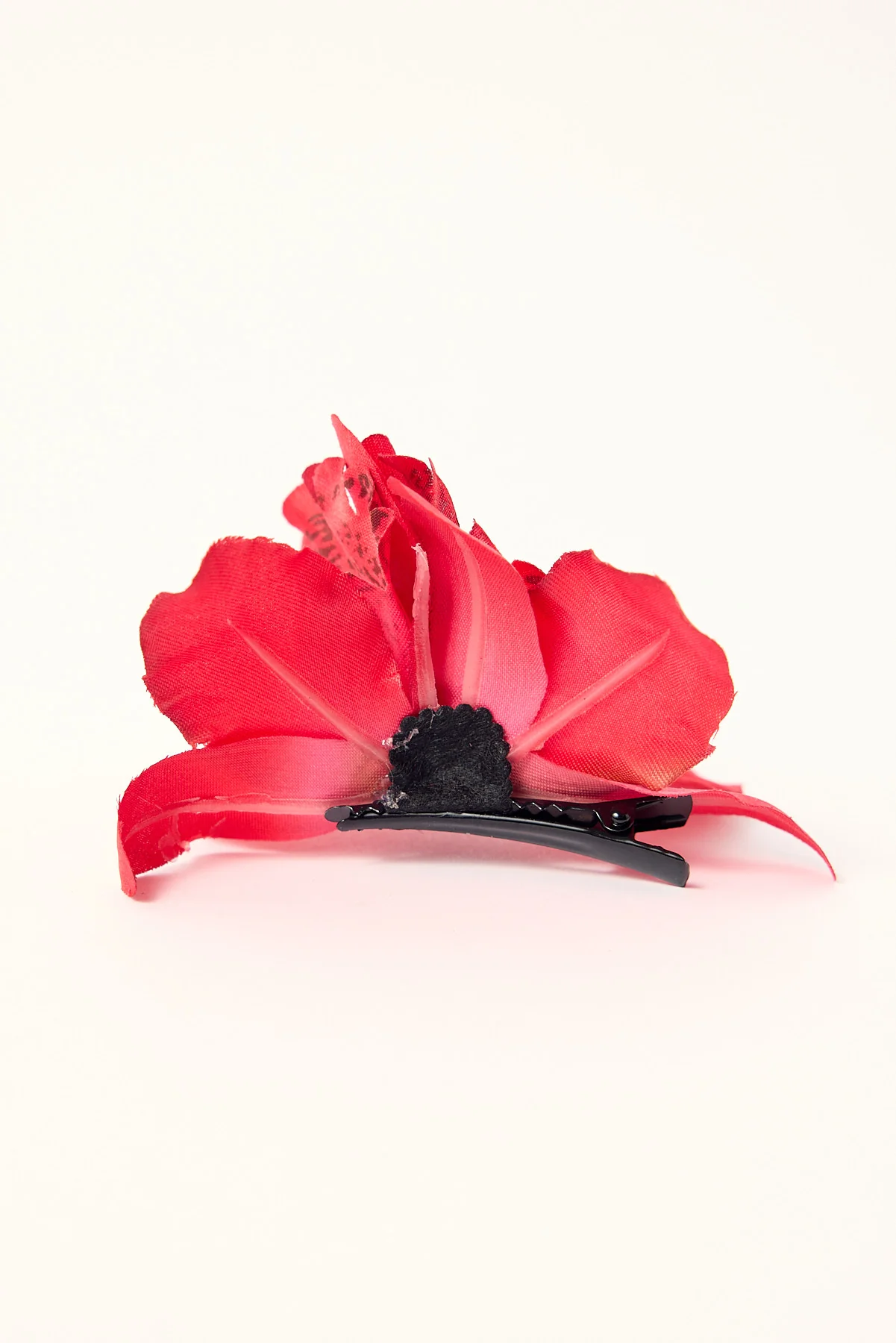 Token Orchid Flower Hair Clip Red - Image 3