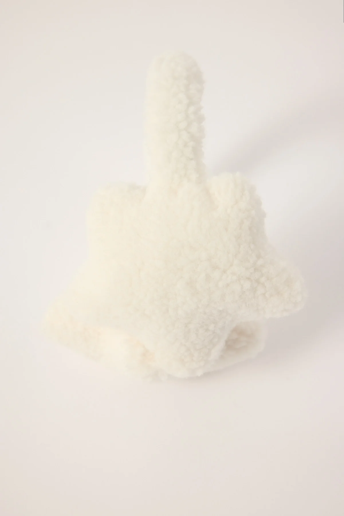 Token Star Ear Muffs White - Image 3